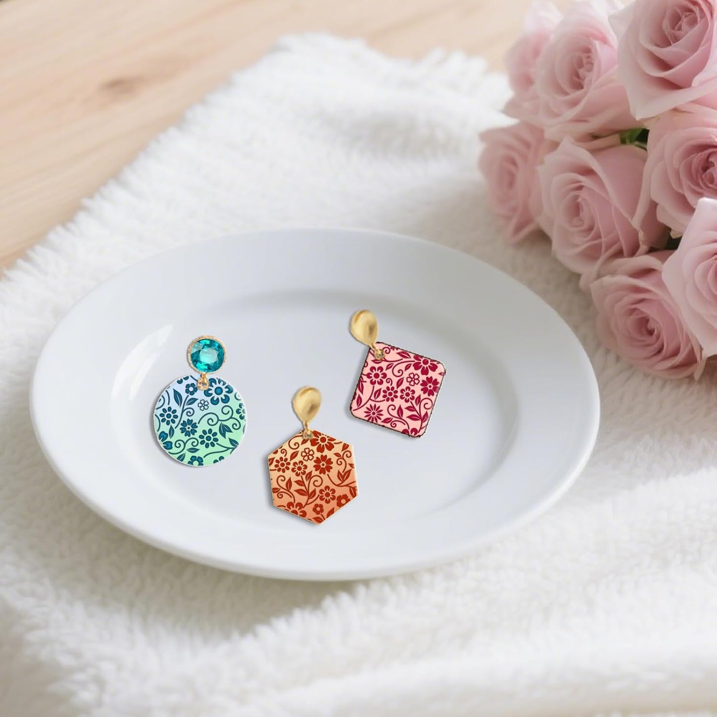 CHGCRAFT Vine Flowers Pattern Polymer Clay Texture Sheet Curly Plants and Leaves Silicone Texture Mat for Polymer Clay Making Earrings Jewelry DIY Crafts 5.5 × 5.5 Inch