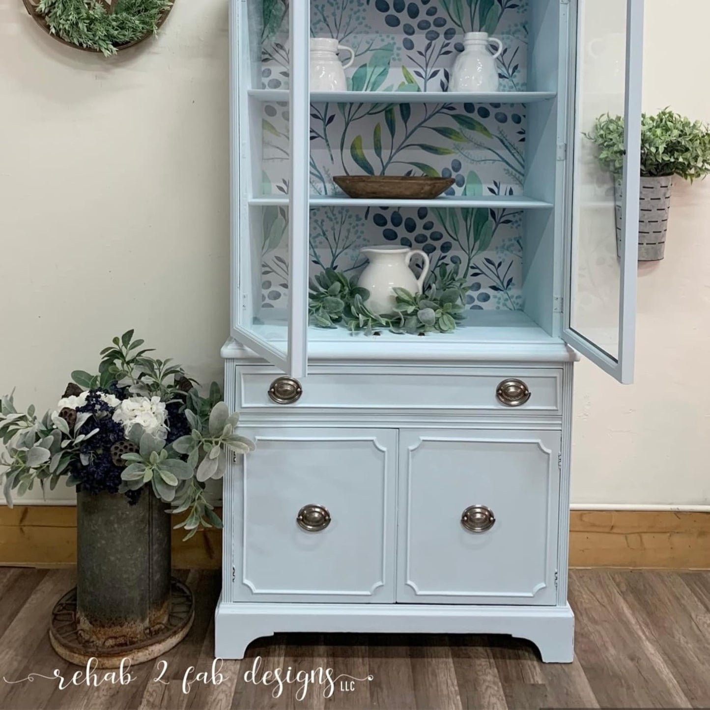 Dixie Belle Paint Company Chalk Finish Furniture Paint - Haint Blue (8oz) - Matte Pastel Blue Chic Chalk Mineral DIY Furniture Paint