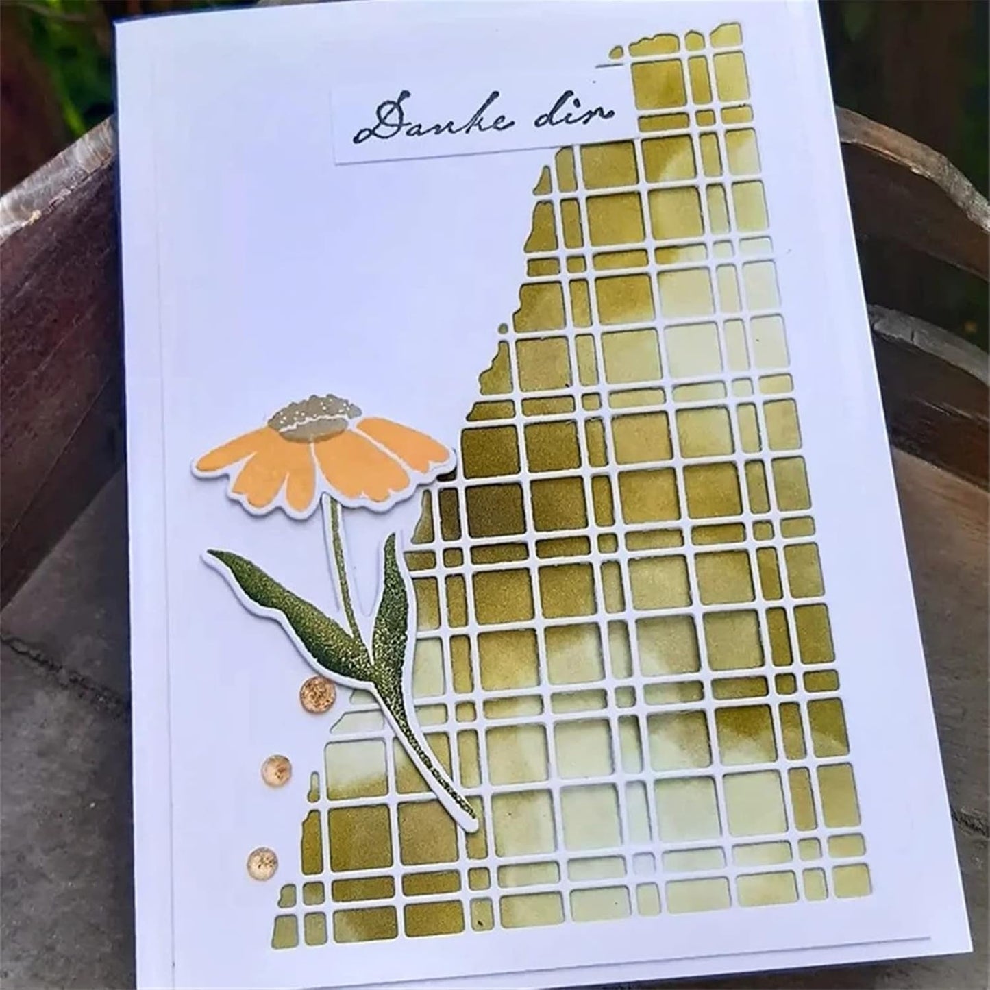 Mvchifay Cutting Dies for Card Making Metal Die-Cuts Scrapbooking Tool Hollow Frame DIY Craft Punch Template Embossing for Paper Album Decor (Cube and Flower-10x13.4cm)