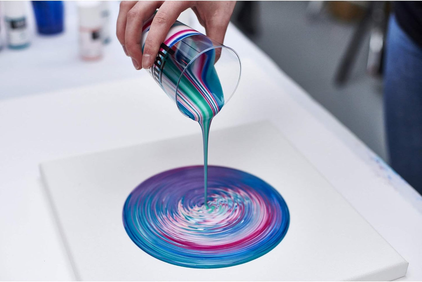 Liquitex Professional Effects Medium, 473ml (16-oz), Matte Pouring Medium