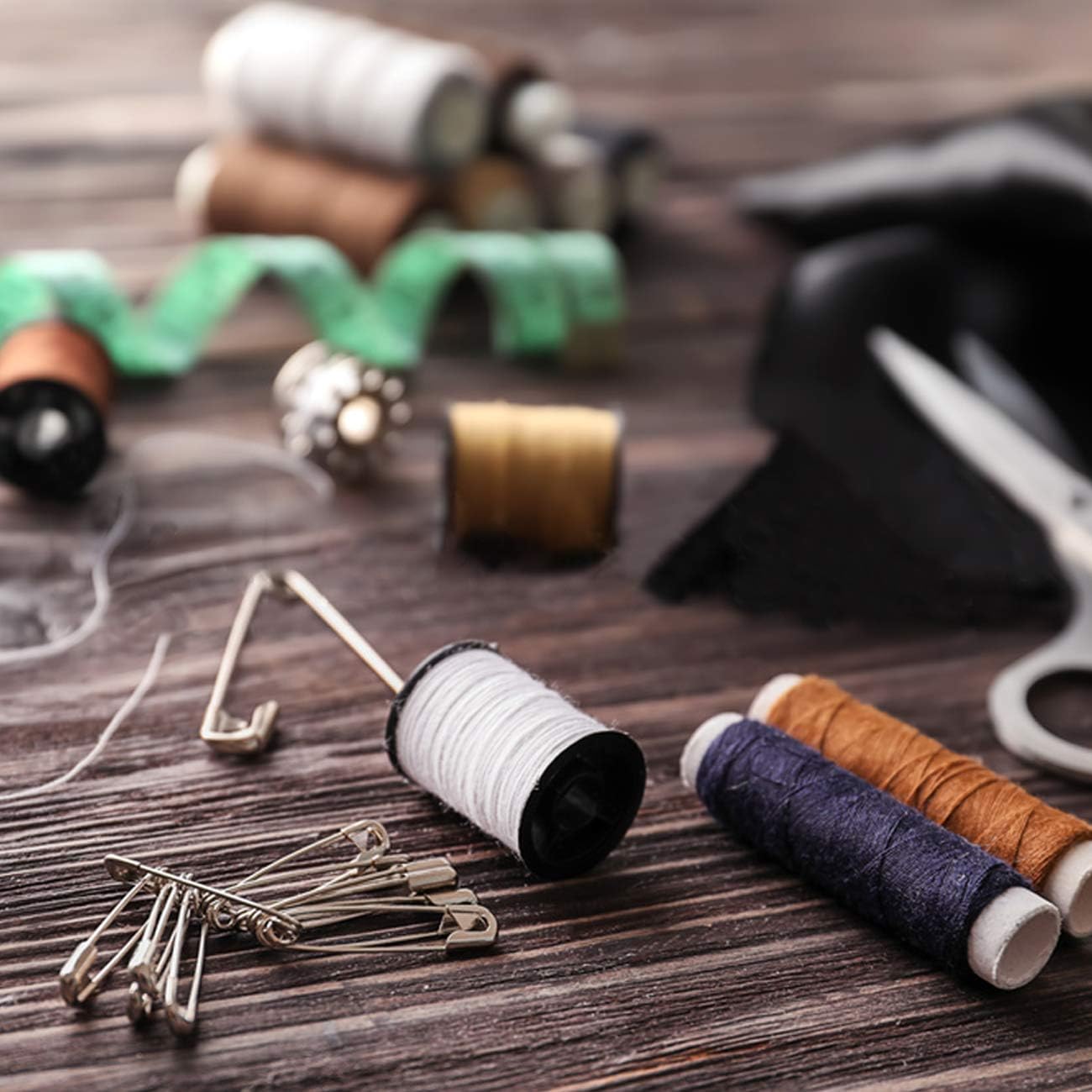 500PCS Safety Pins, 0.75Inch/19mm Small Safety pins, Rust Resistant Nickel Plated Steel Set for Crafting, Sewing, Rimming Fastening Clip Button for Garment Hang Tag (Black)