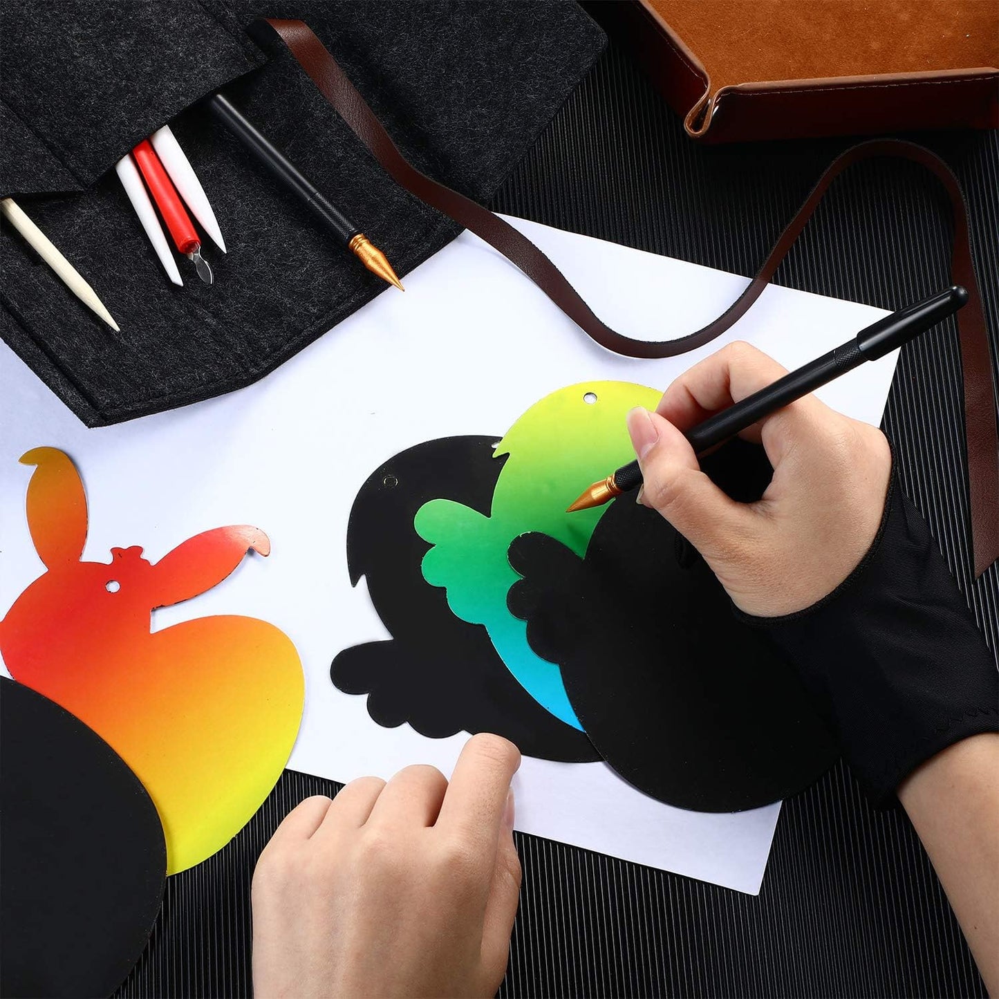Scratch Painting Art Tool, 9 Pieces Scratching Drawing Tool Set, Including Artist Glove, Tool Bag, Scratch Coloring Pens, Plastic and Wooden Stylus, Scraper, Clean Brush