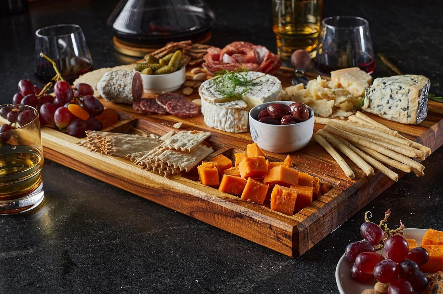 Sonder Los Angeles, XL Thick Teak Wood Cutting Board for Kitchen with Juice Groove, Sorting Compartments, Charcuterie Cheese Board 20x15x1.5 in (Gift Box Included)