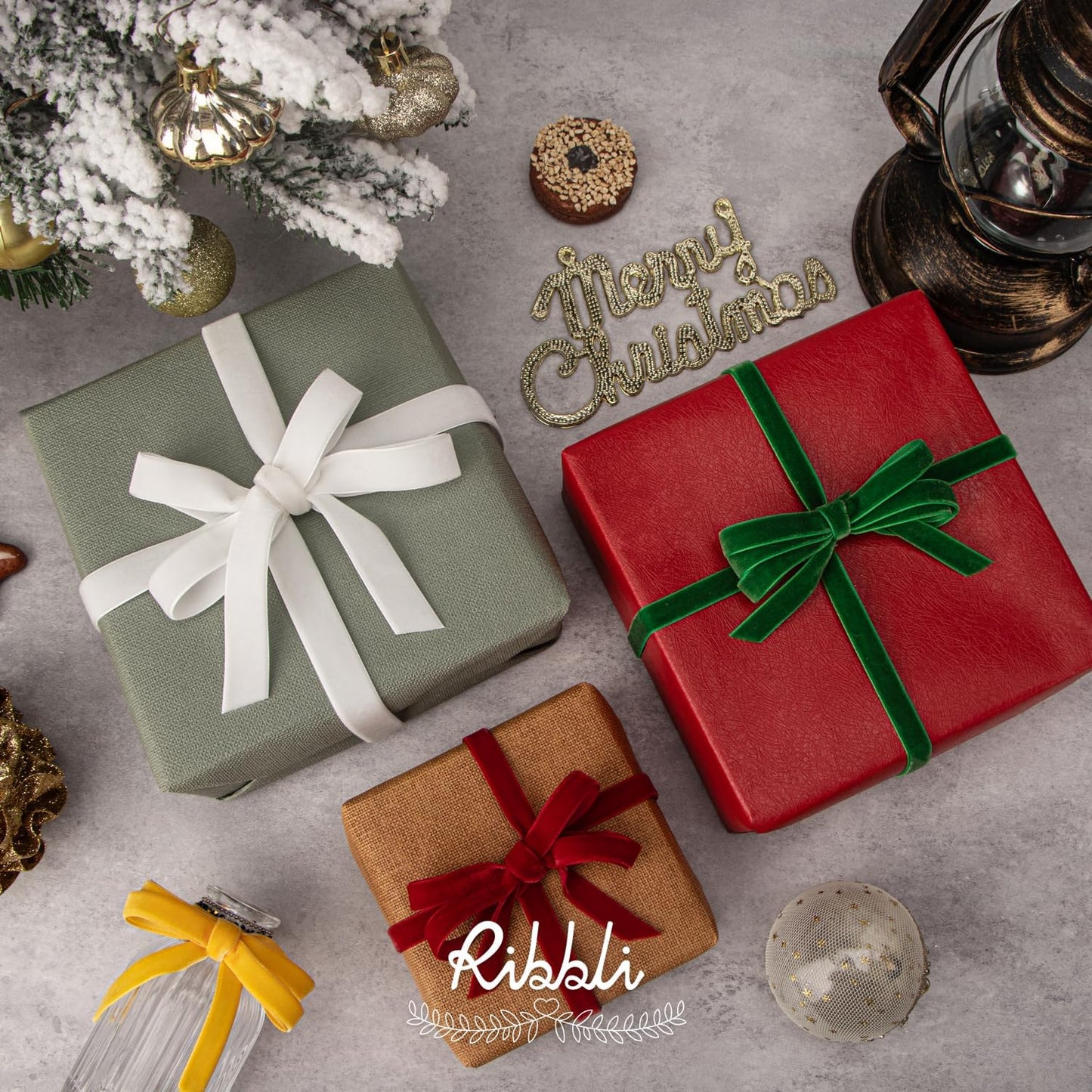 Ribbli Polyester Cream White Velvet Ribbon,3/8 Inches Continuous10-Yard Spool,Off White Christmas Ribbon for Gift Wrapping,Floral Bouquets, Home Decor