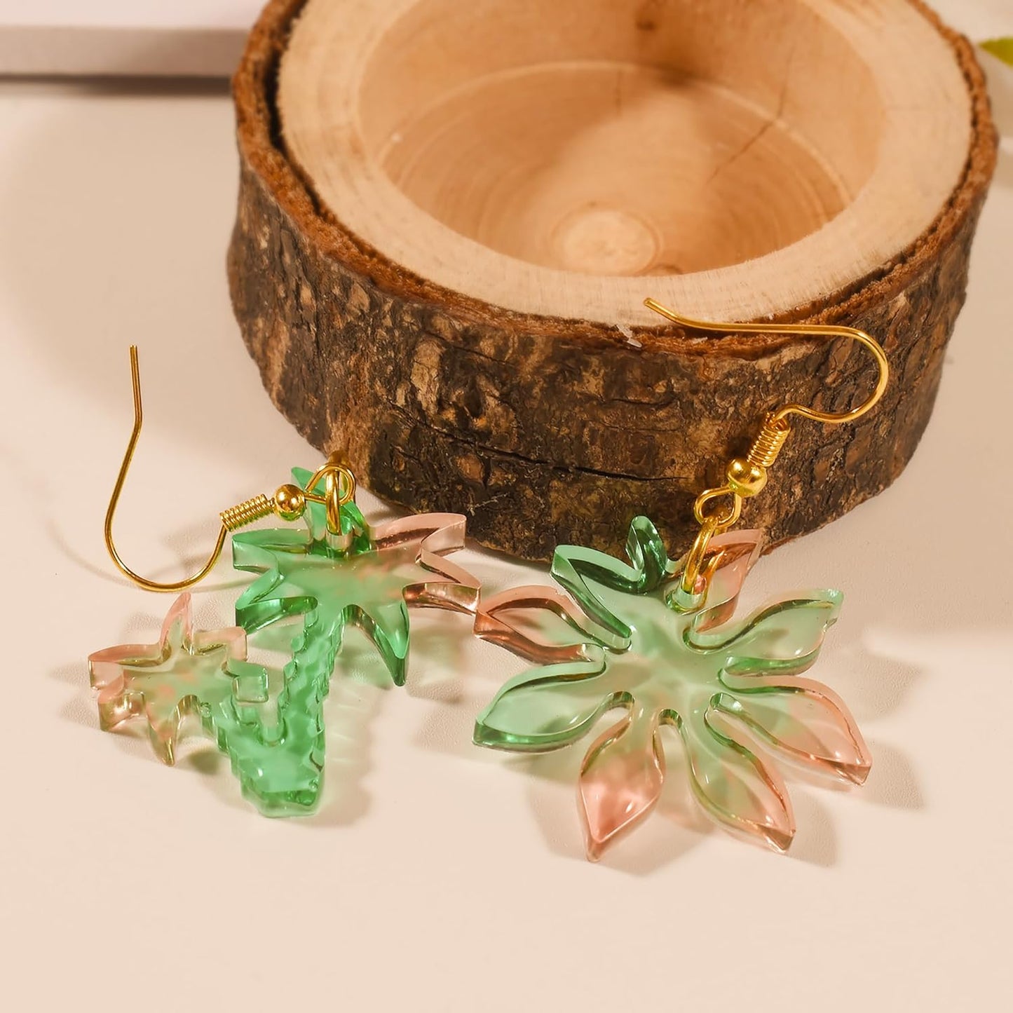 3 Pack Leaf/Flower/Tulip Pendant Earring Nacklace Resin Mold - Resin Casting Silicone Molds for Home Decor & Candle Making Wave Spiral Mold