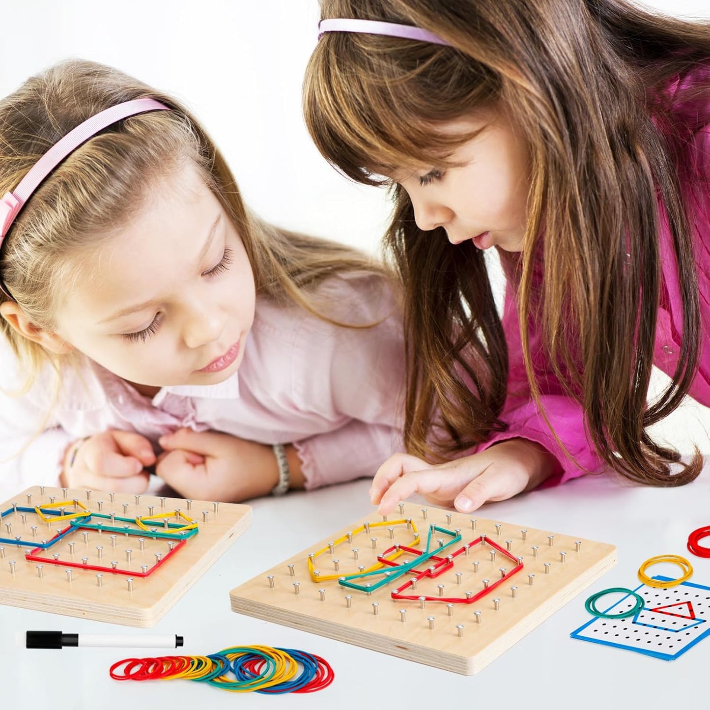 2Pack Wooden Geoboard,Montessori Toy,Graphical Mathematical Education Toy for Kids with Pattern Cards and Rubber Bands to Figures and Shapes, Brain Teaser STEM Toy Geo Board.