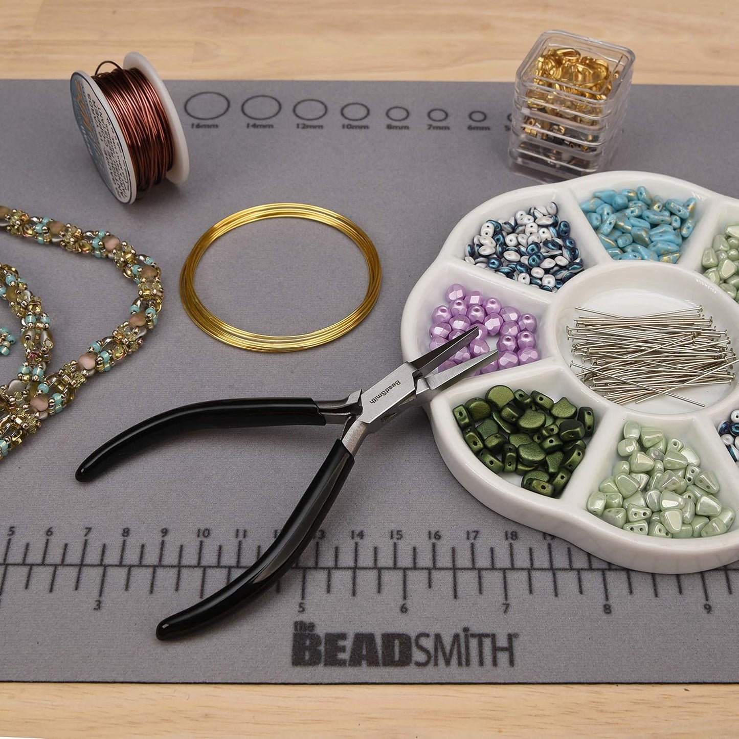 The Beadsmith Flat Nose Pliers – Extra Fine Tips – 4.5 inches (114mm) – PVC Grip Handle with Double Leaf Springs – Jewelry Making Tool for Creating Bracelets, Earrings and Necklaces