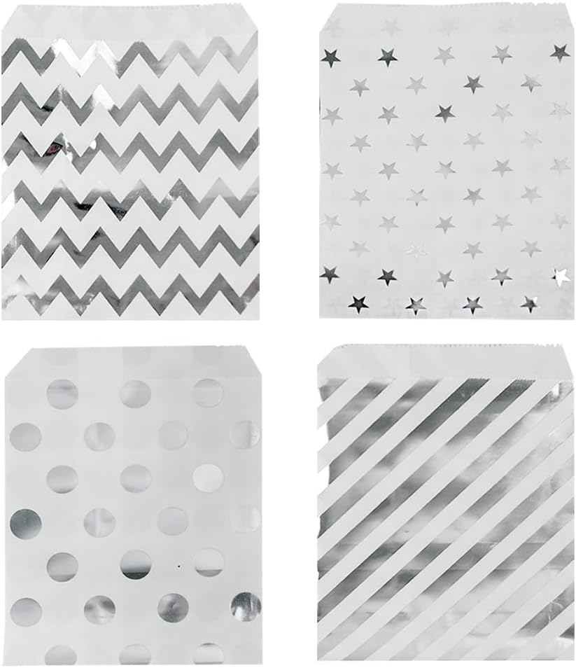 KEYYOOMY 200 Pcs Silver Candy Buffet Bags Small Cookie Bags Polka Dot Paper Treat Bag for Wedding Birthday Party (5 inch X 7 inch)