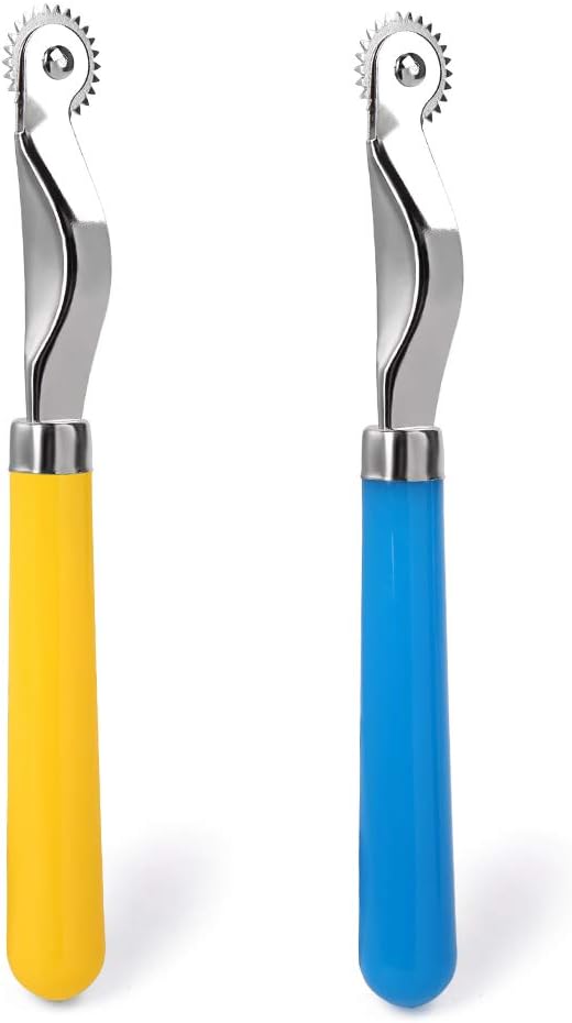 LUNARM 2 Pcs Tracing Wheel Sewing Tool, Plastic Handle Needle Point Tracing Wheel, Random Color Tracing Wheel Sewing Tool, Professional Stitch Marking Spacer for Arts and Leather Crafts