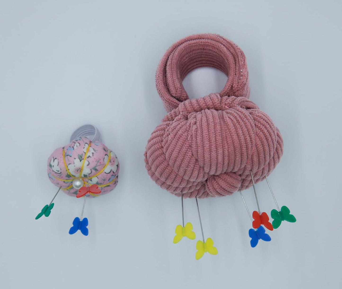 Wrist Pin Cushions, Sewing Needle Cushion kit with 1Pcs Elastic Strap Finger Ring Pincushions, Adjustable Strap Handcraft Needles Holder for Sewing and Quilting. (Light Coral)