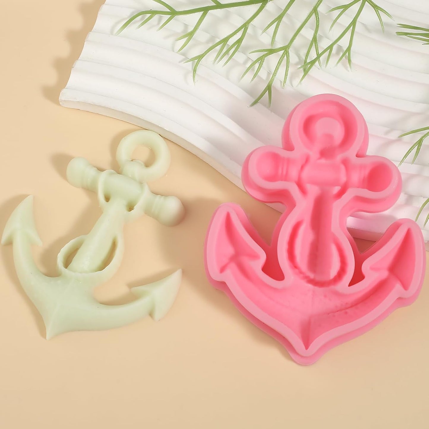 1Pcs Anchor Chocolate Fondant Mold, Food Grade Nautical Anchor Candy Silicone Mold, Suitable for Cupcake Decoration Soft Candy Biscuit Gum Making, Uv Resin Pendant Clay Plaster Modeling