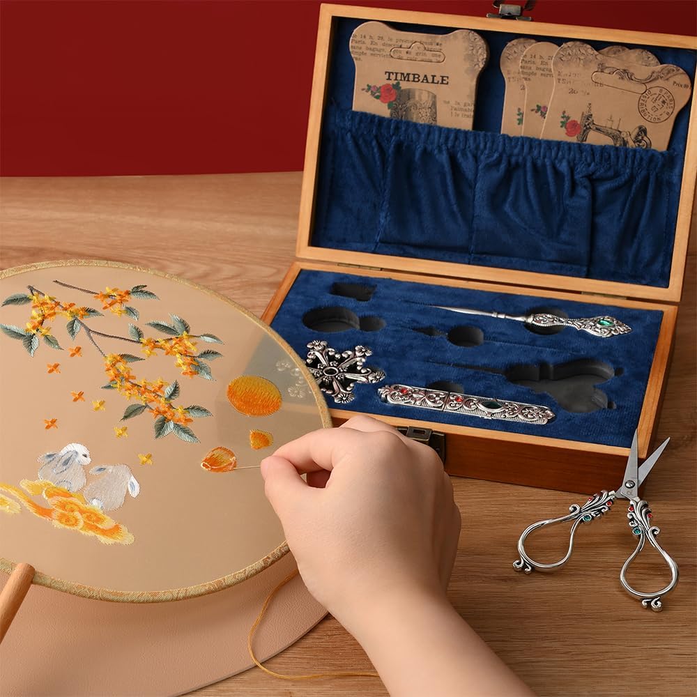 NOTIONSLAND Vintage Embroidery Scissors Kit, Stainless Steel Sewing Tools, Scissors, Sewing Awl, Needle Case, Thimble, Winding Board for Sewing, Knitting, Cross Stitch, Quilting, Silver