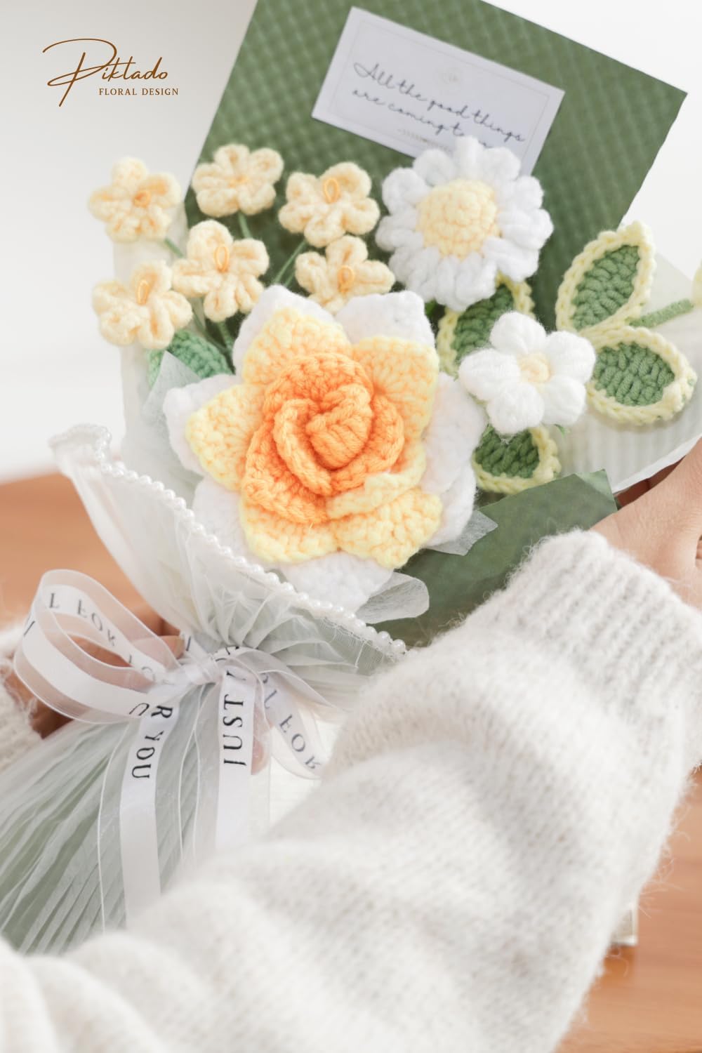 Hand-Woven Flower Bouquet Finished（1pcs） for Valentine's Day Girlfriend Birthday Gift Wedding Decoration Crochet Artificial Flower, Bouquet Gift (Yellow)