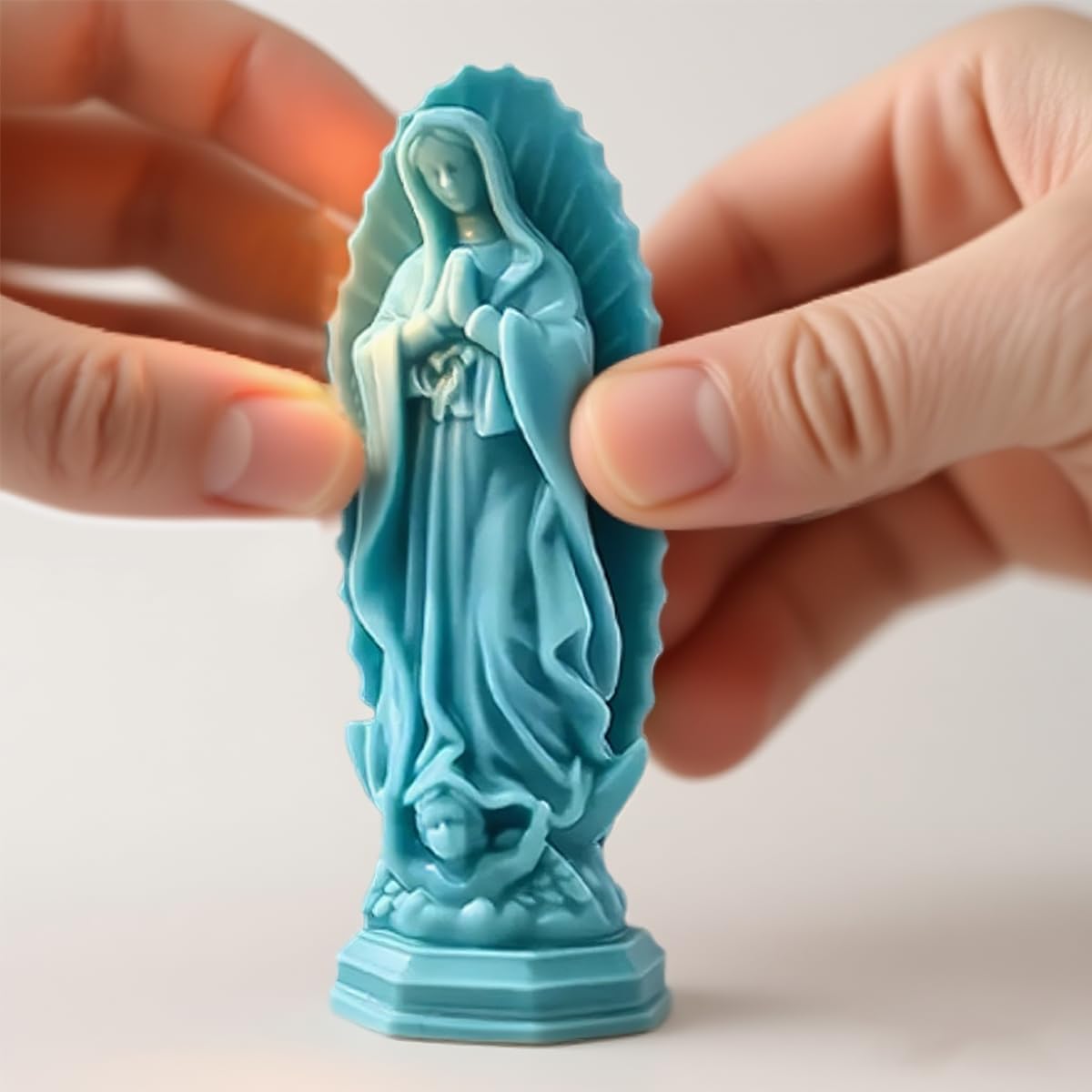 Virgin Mary Silicone Candle Molds, Religious 3D Virgin Mary Statue Molds for Resin Casting, DIY Aromatherapy Candles Wax and Plaster Epoxy Polymer Concrete Clay Sculpture Home Decoration