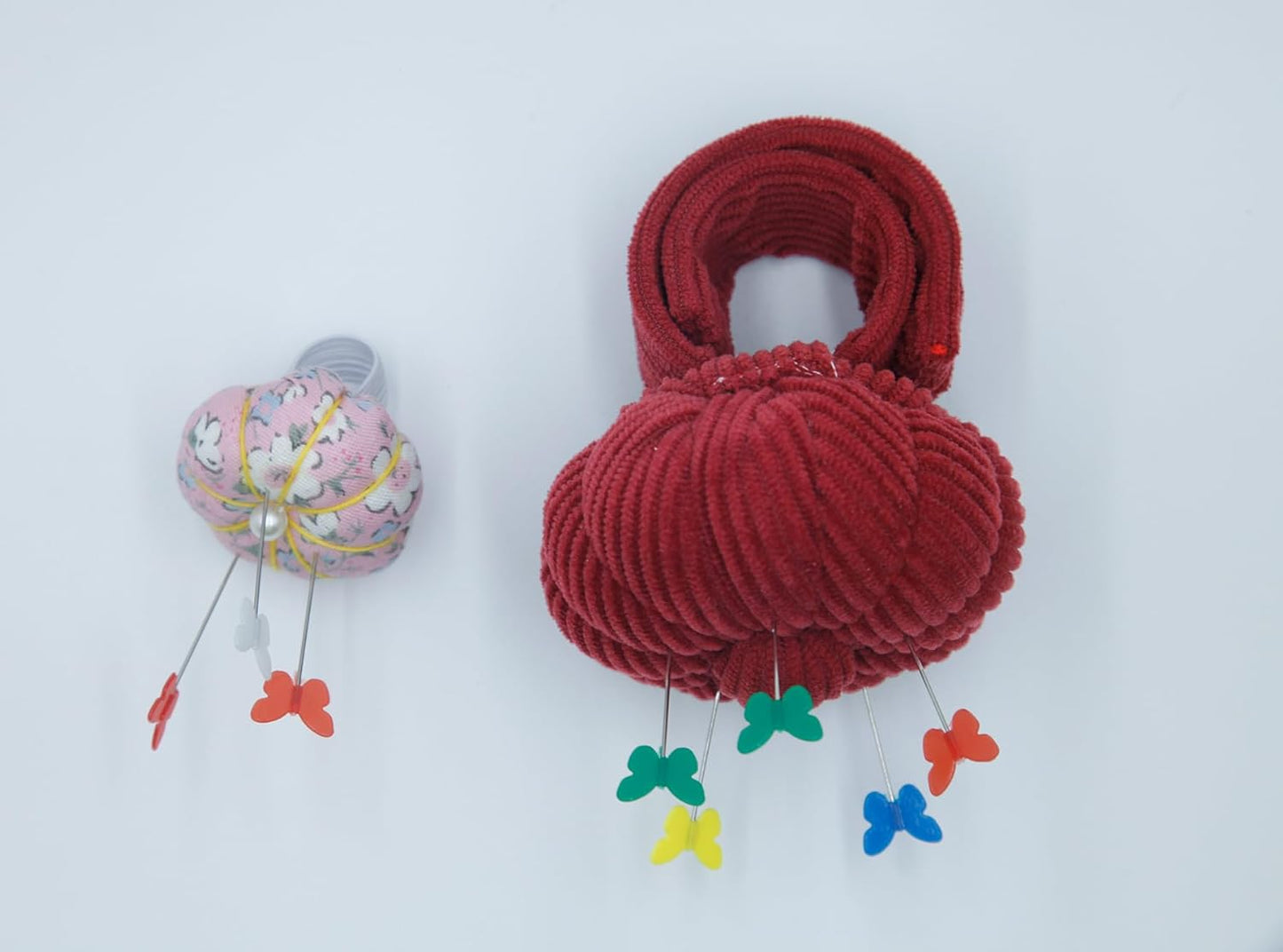 Wrist Pin Cushions, Sewing Needle Cushion kit with 1Pcs Elastic Strap Finger Ring Pincushions, Adjustable Strap Handcraft Needles Holder for Sewing and Quilting. (Dark Red)