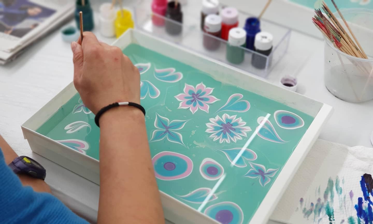 27PCS Water Marbling Painting Kit, Water Paint for Craft, Turkish Marble Pattern Craft Set,Watercolor Art Kit, Perfect for Birthday, Women's Day, Halloween, Christmas, Thanksgiving & New Year Gifts