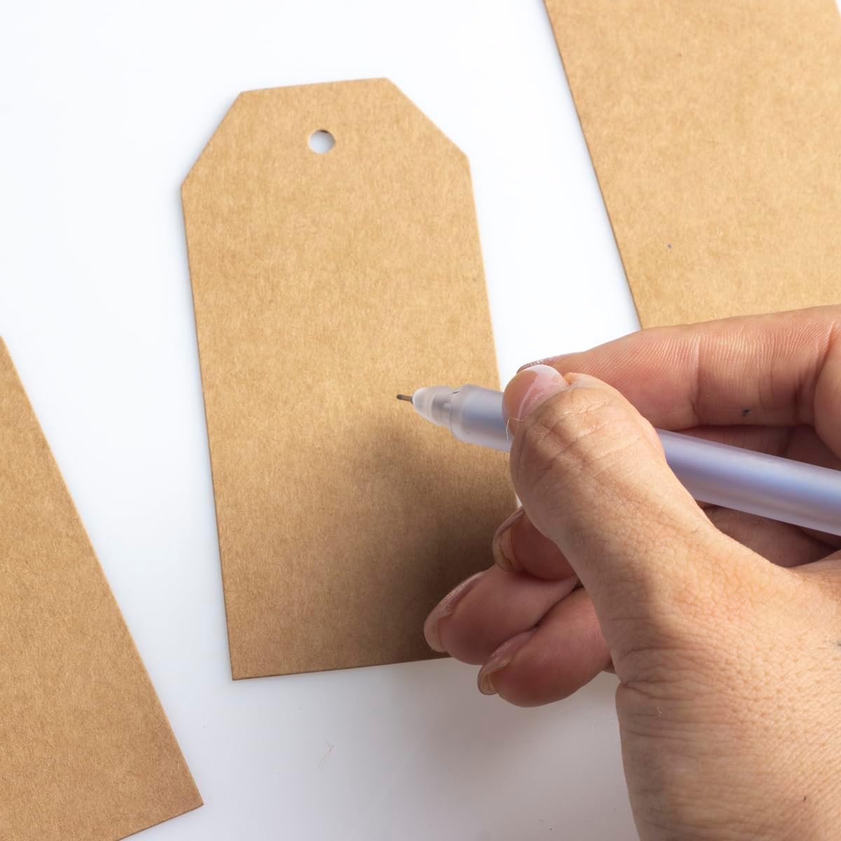 200PCS Kraft Paper Gift Tags with Natural Jute Twine,Blank Hang Tags for DIY Arts and Crafts Wedding Holiday Present, 3.7"x1.8", Brown