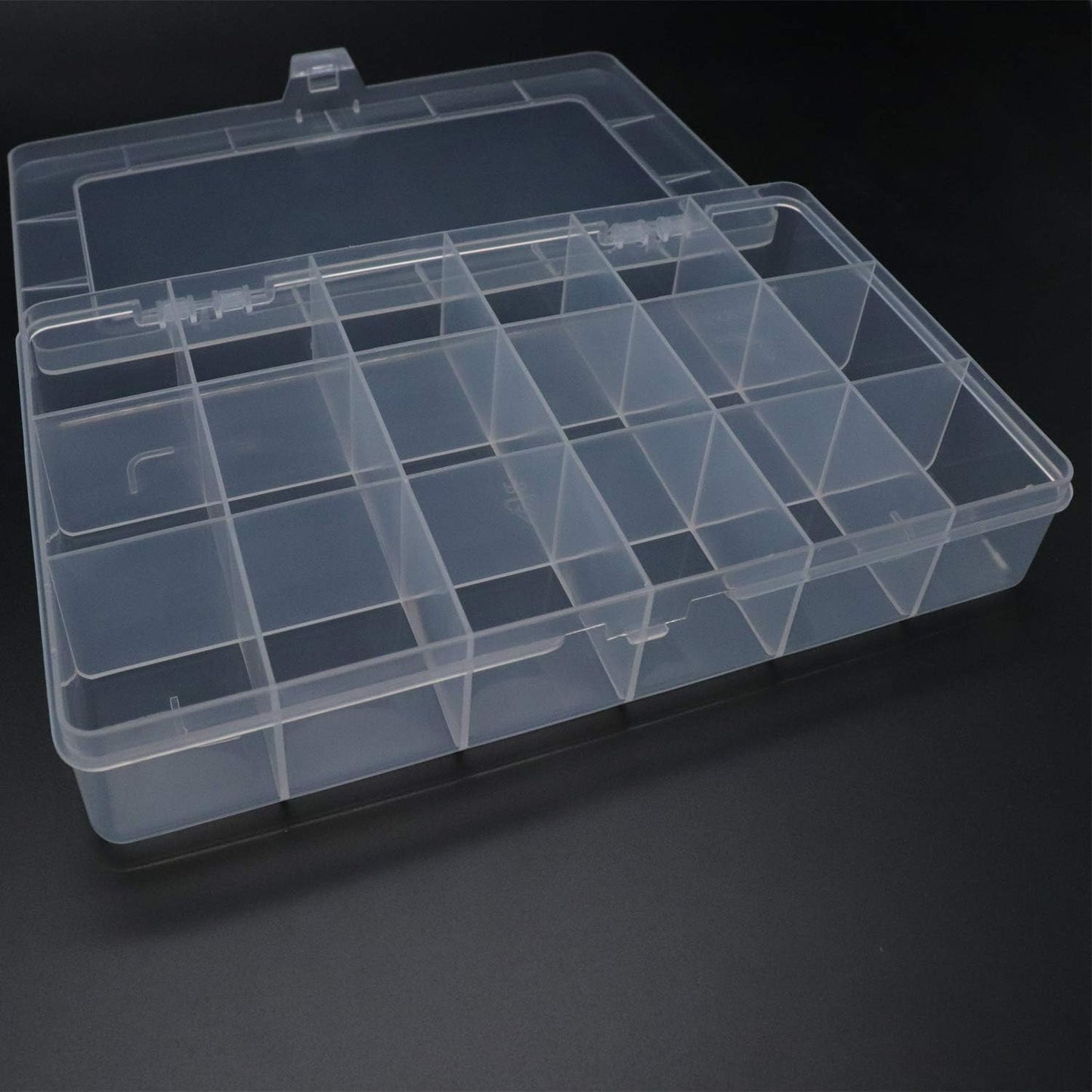 Xiaoyztan Clear Plastic Organizer, 18 Fixed Grids, Jewelry Box Bead Storage Container for Small Parts, Fishing Tackle, DIY Crafts, and Earrings, Overall 8 x 4.7 x 1.3 Inch, 2Pcs