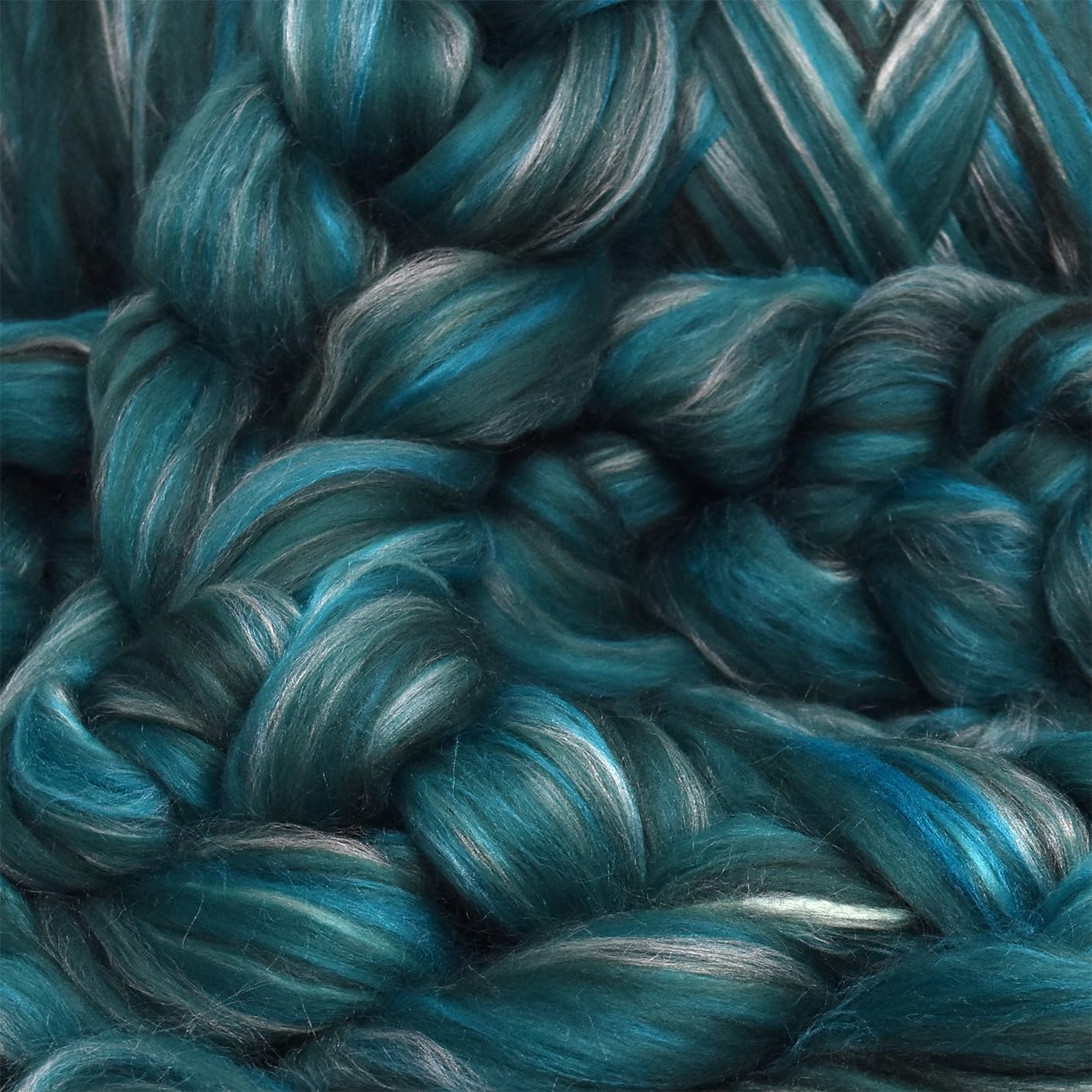 Merino Silk Luxe Tonal Designer Blend. Superfine Merino, Mulberry Silk, Tussah Silk. Top Roving for Spinning or Felting. Meadow Mist 4oz