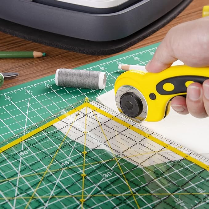 Ecraft Self Healing Cutting Mat: 12inch x 18inch Double Sided 5-Ply Fabric Cutting Mat for Sewing, Quilting & Arts & Crafts - Gridded Rotary Cutting Board Mat in Green/Black.