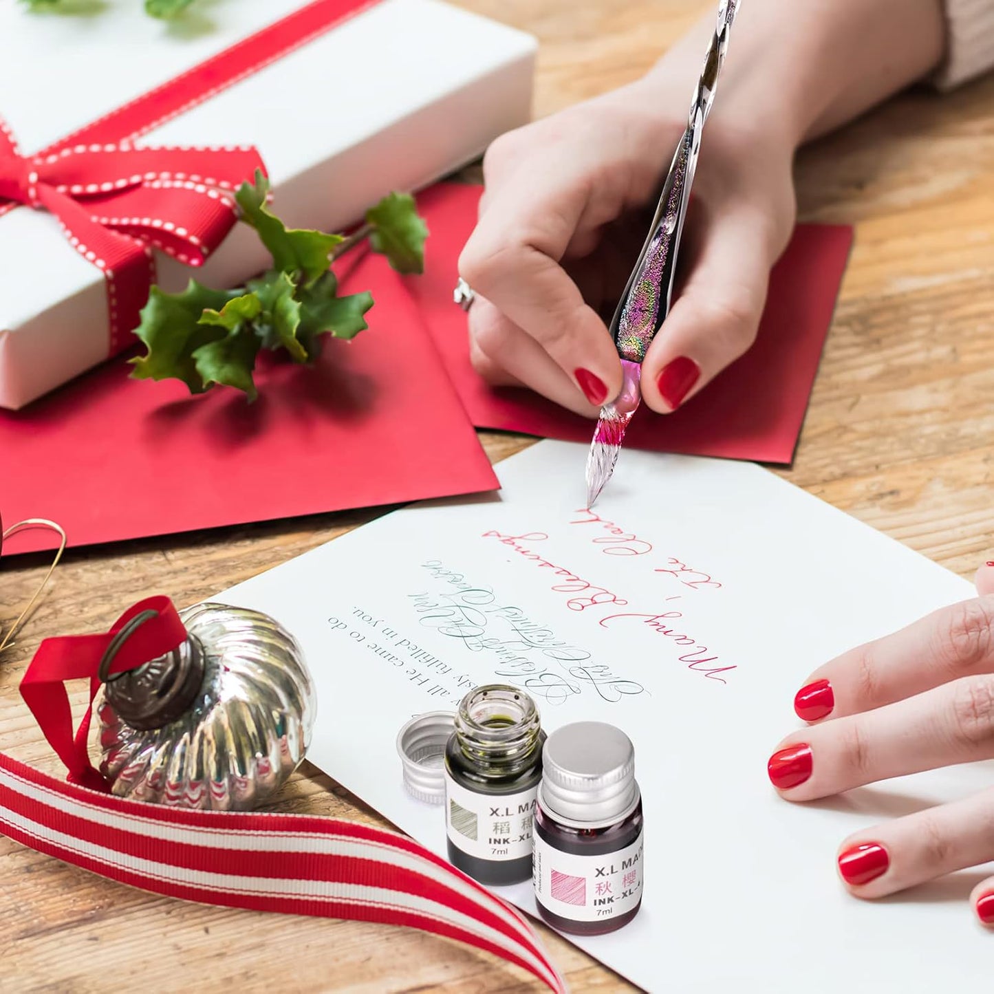 AOMAYLL Drawing Inks,Calligraphy Inks, 12 Colorful Dip Pen Ink Set for Writing, Drawing, Great for Gift Giving.