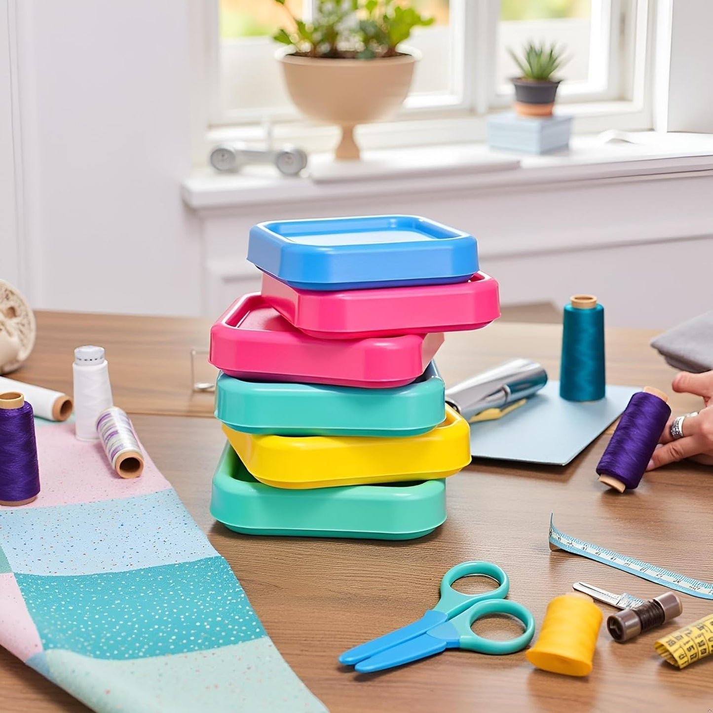 2Pcs Square Plastic Magnetic Pin Cushion Anti Loss Sewing Pin Needle Storage Holder Magnetic Push Pins Holder for Sewing Quilting DIY Projects, Pincushions（Random Color）