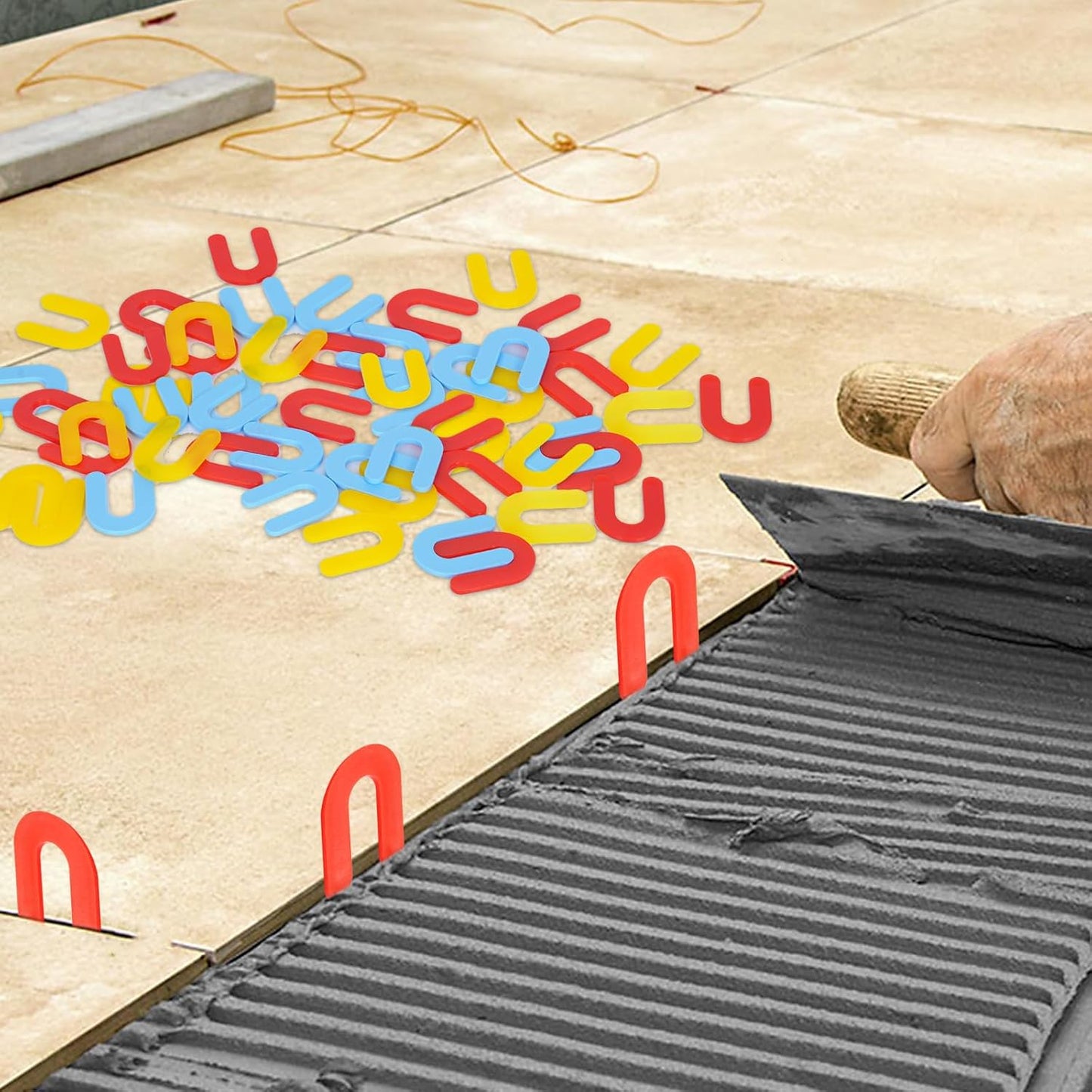 Horseshoe Shim Tile Spacers 1/16 Inch Tile Spacers U Shape Plastic Shims for Tile Leveler Spacers (1/16 Blue 1000 pieces)