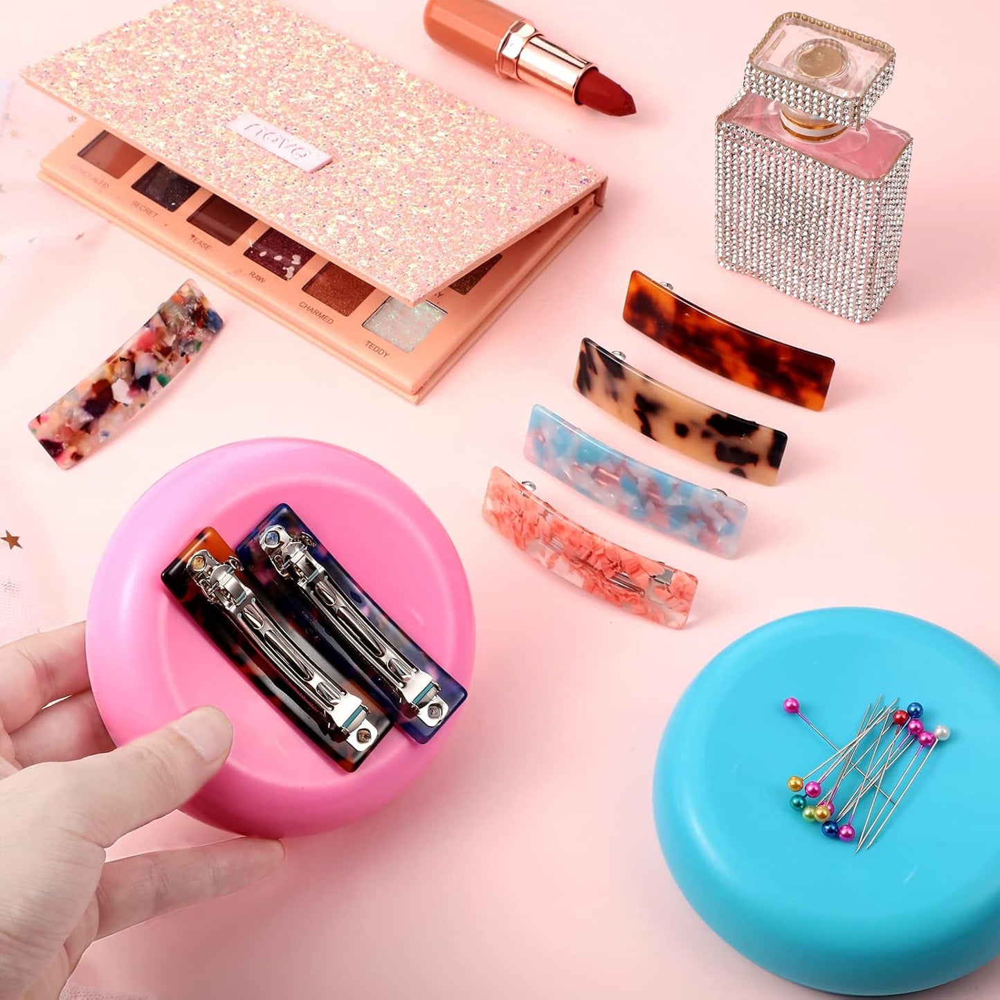 Waydress 2 Pieces Magnetic Pin Holder Sewing Pincushion Round Paper Clip Holder Magnetic Cushion Sewing Pin Push Hairclip Storage Case Needle Cushion for Sewing DIY Project(Blue, Pink)