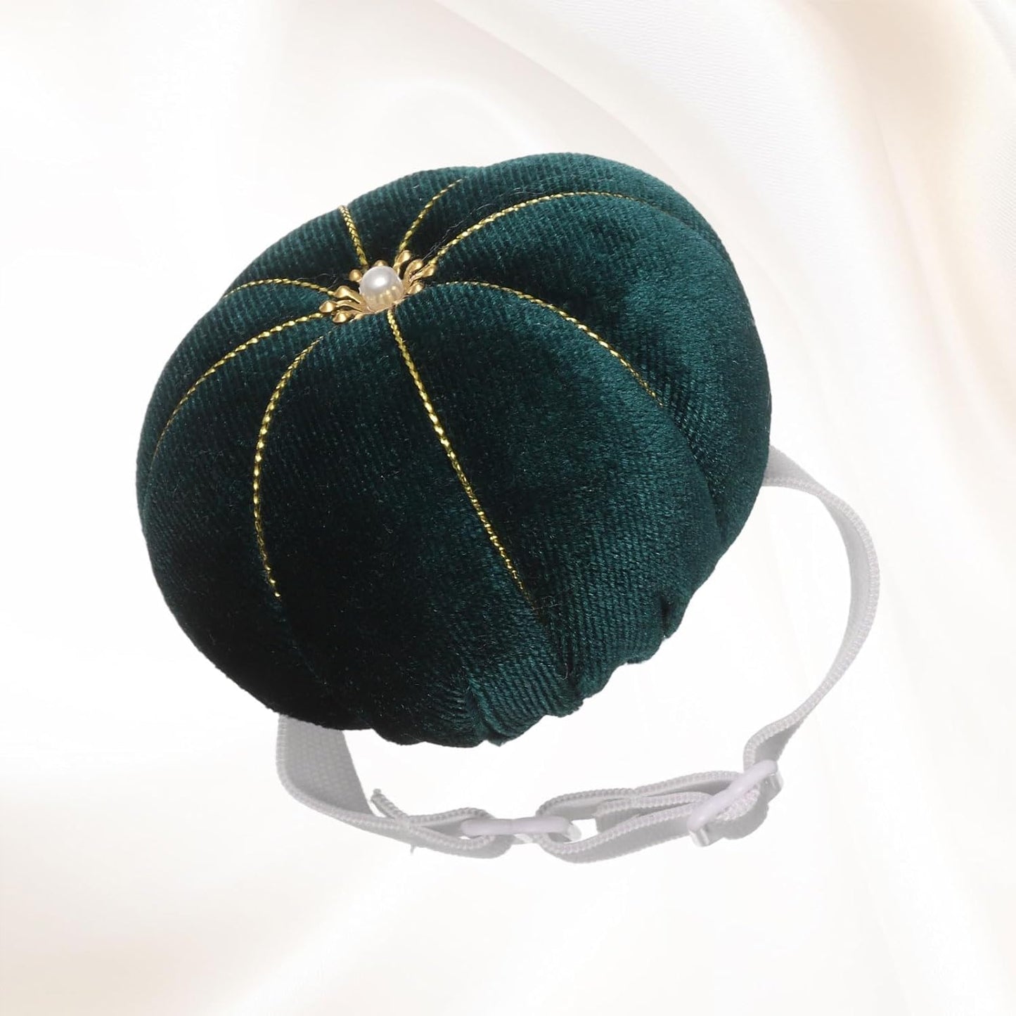 HARFINGTON Wrist Pin Cushion Wristband Sewing Pincushion Polyester Pin Holder Wearable Pumpkin Shaped Needles Wristband for Sewing Quilting Needlework DIY Crafts, Green