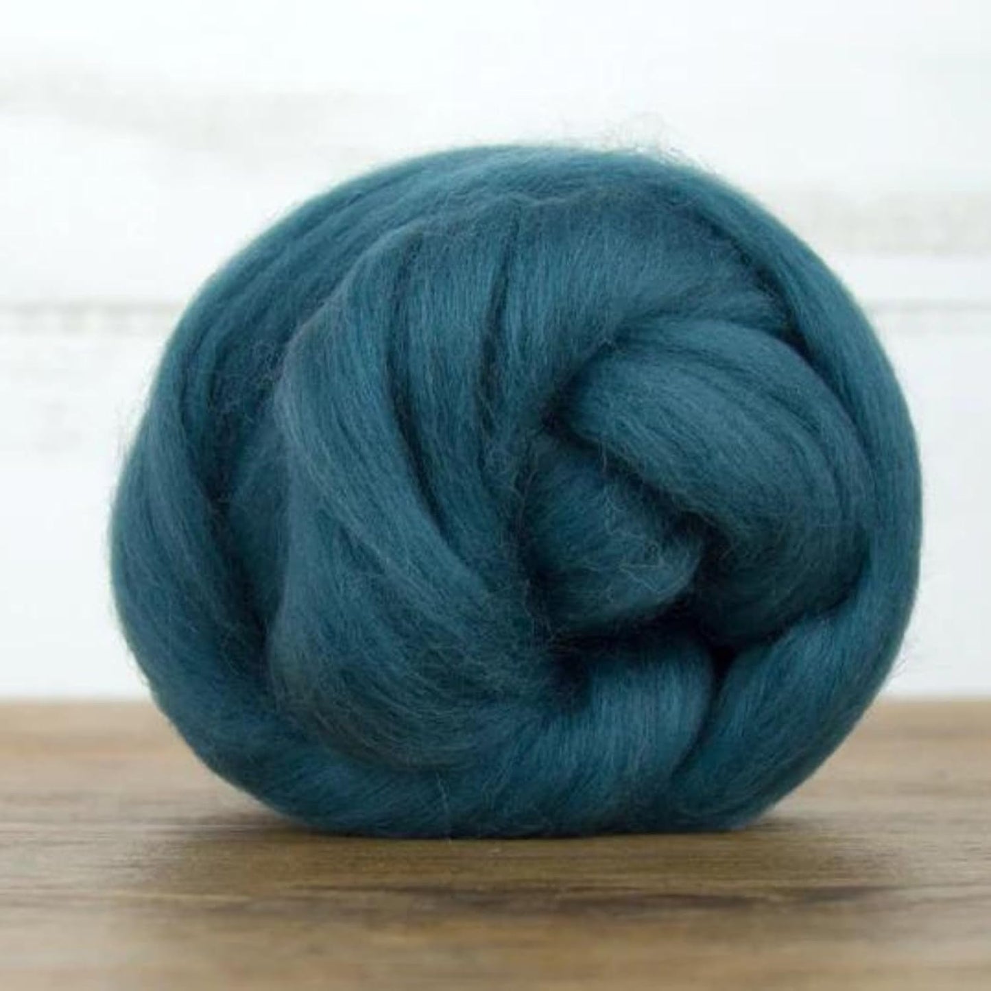 Revolution Fibers Merino Wool Combed Top | 1 lb Premium Wool Roving | 22 Micron, Best Merino Wool for Spinning, Tapestry, Needle Felting, Big Yarn Roving and Wall Hangings (Duck Egg Green)