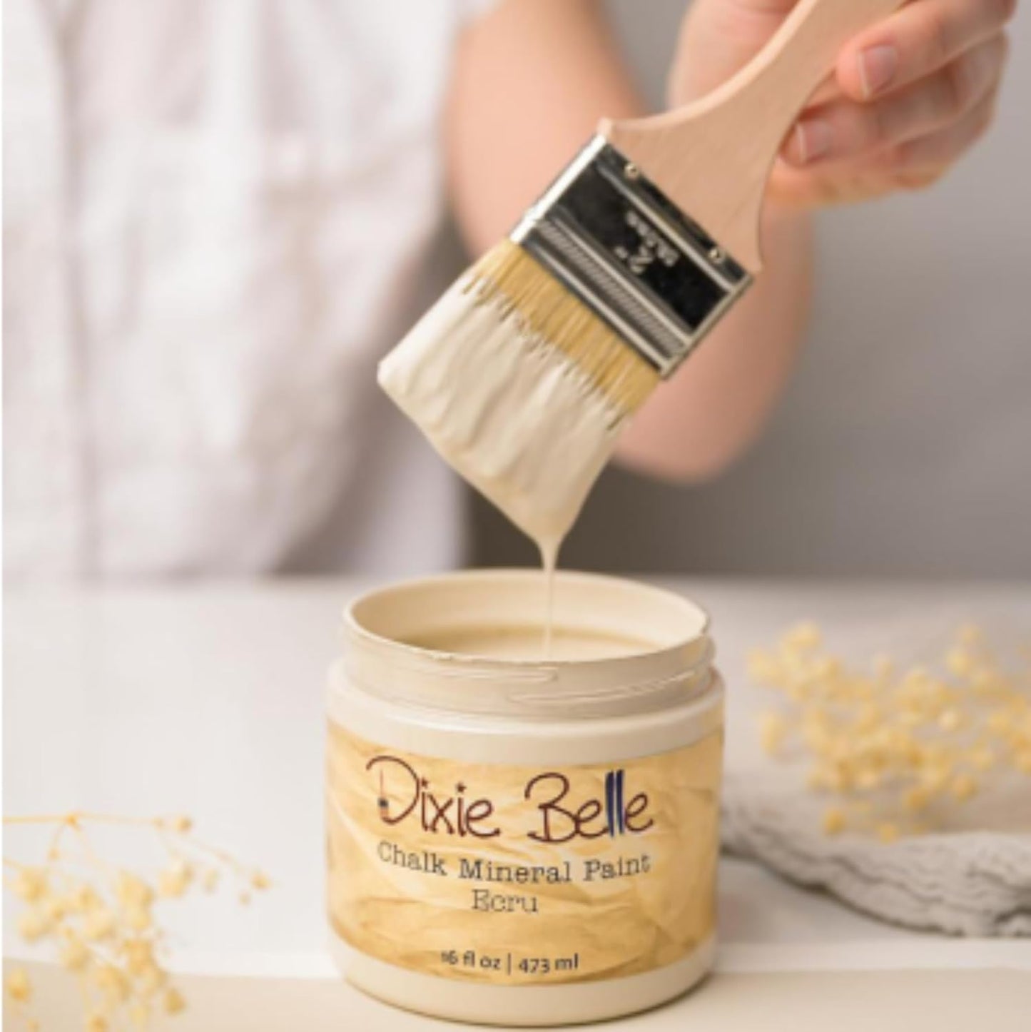 Dixie Belle Paint Company Chalk Finish Furniture Paint – Ecru (32oz) – Matte Chic Chalk Mineral DIY Furniture Paint