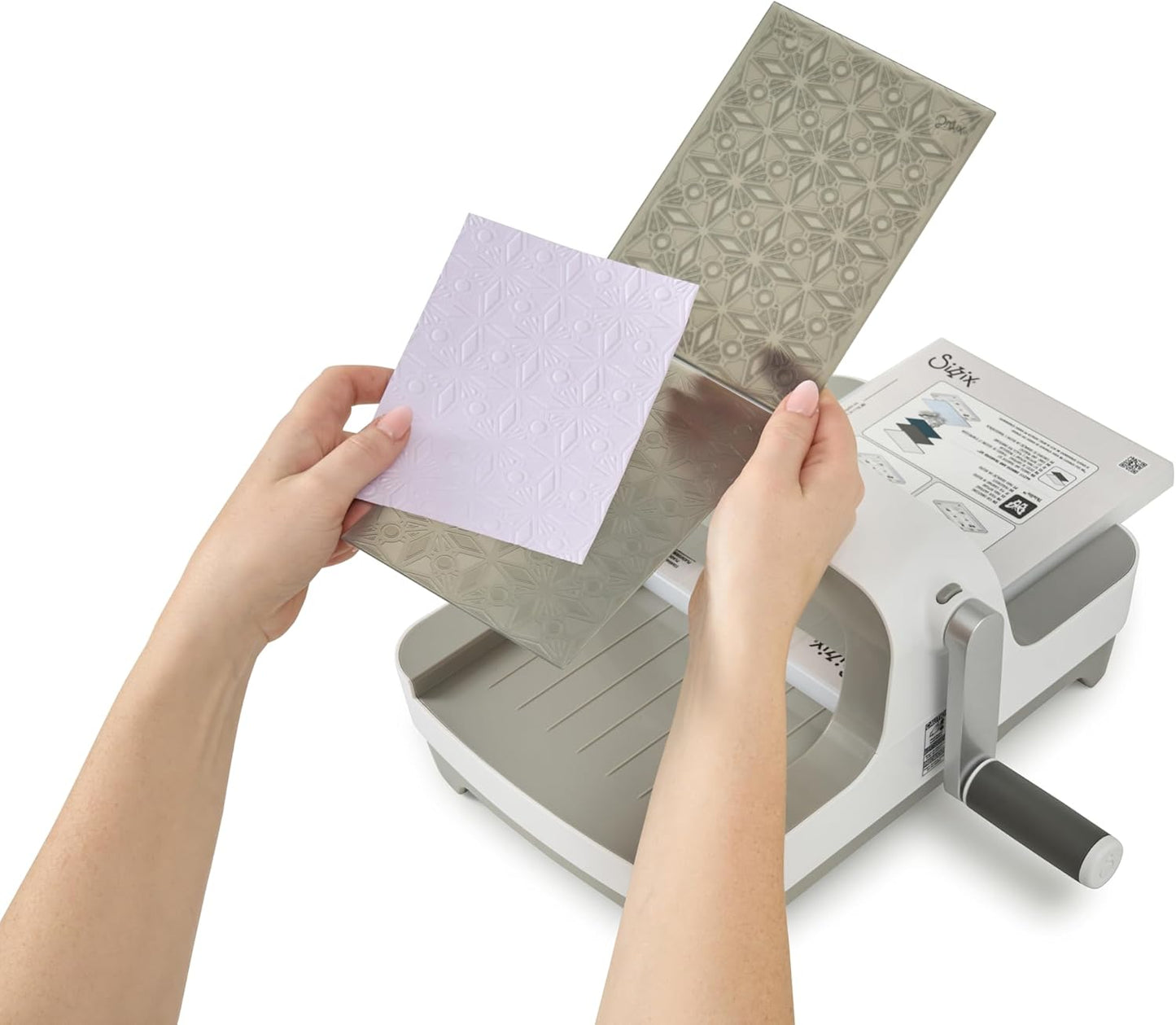 Sizzix Big Shot Machine with Starter Kit, 6" Die-Cutting and Embossing Machine with Cutting Dies, Embossing Folder and Cardstock