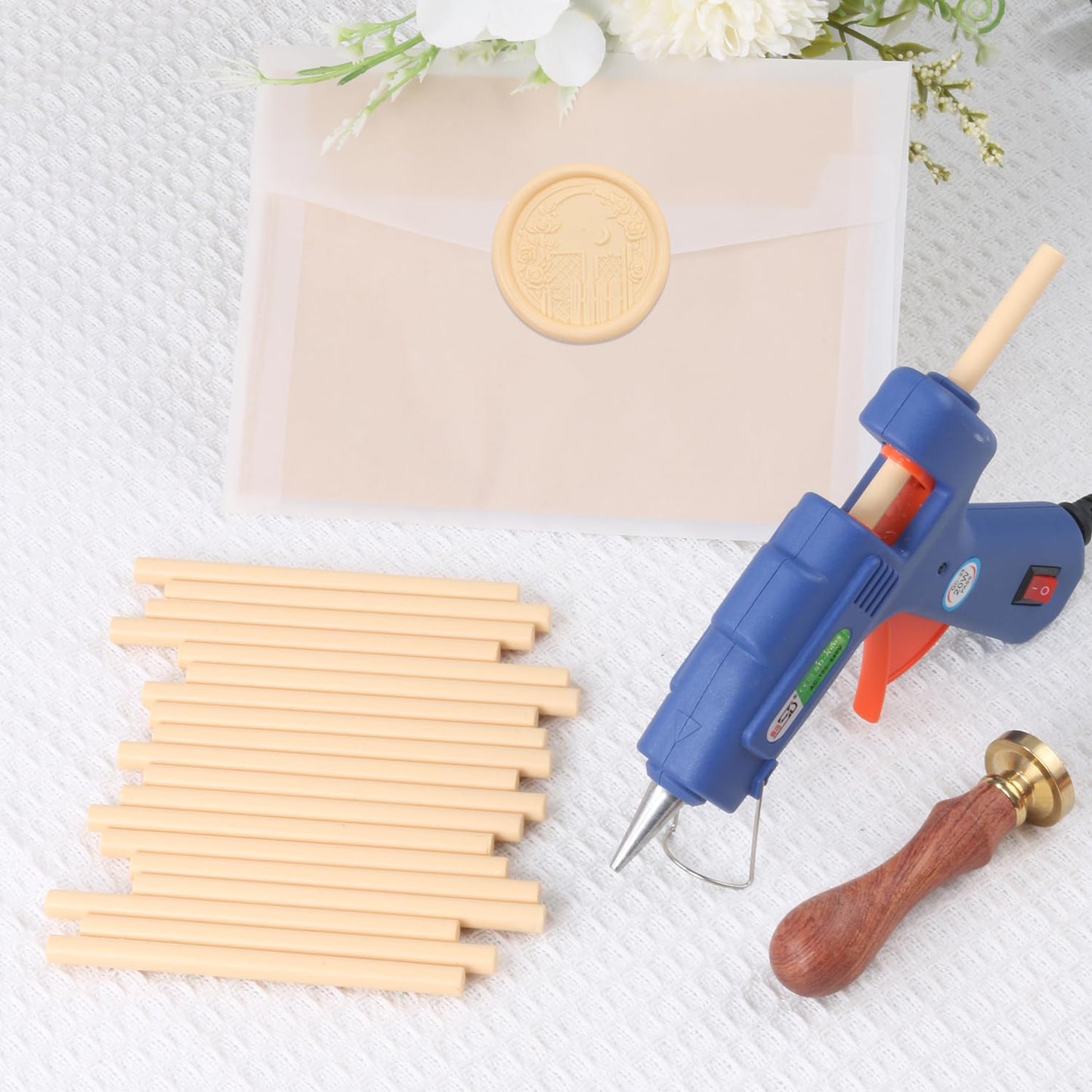 Pale Peach Sealing Wax Sticks, WASOHLING 20Pcs Glue Gun Wax Seal Sticks for Wax Seal Stamp, Pale Peach Wax Seals for Christmas Wedding Invitation Envelope Letter Seals, Craft Adhesive (Mini Size)