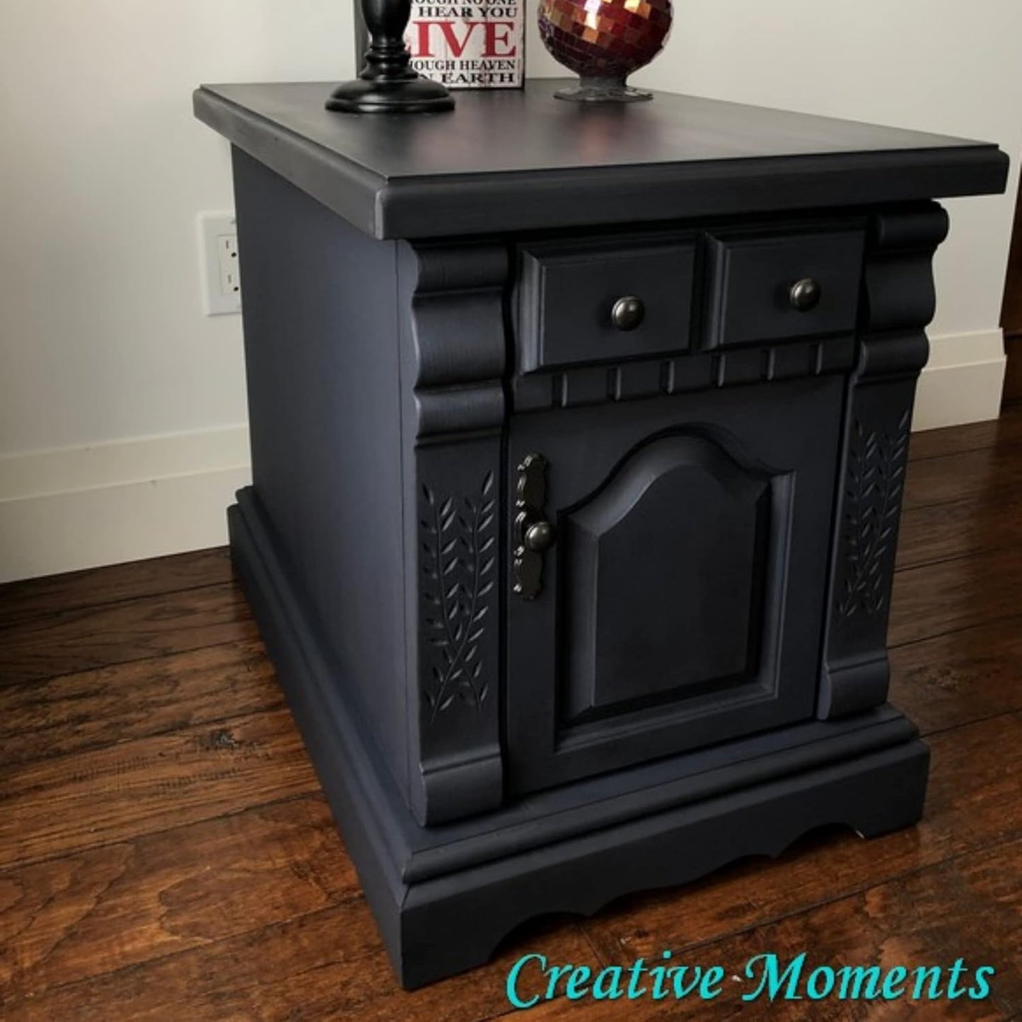 Dixie Belle Paint Company Chalk Finish Furniture Paint - In the Navy (32oz) - Matte Dark Navy Chic Chalk Mineral DIY Furniture Paint