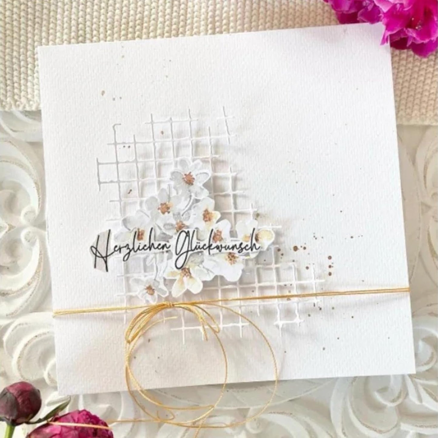 Lapoo 3D Backgrounds Frame Metal Cutting Die for Scrapbooking, New Cutting Dies DIY Album Card Making Decor Paper Craft Metal Die Cuts Party Wedding Decorations (Tartan 3.4 x 3.2 in)