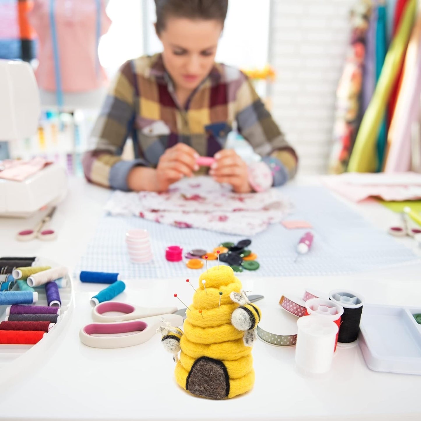 GLACIART ONE Sewing Pin Cushion Beehive | Large Size |Durable & Handmade Craft Supplies | Also for Quilting Needles, Sewing Machine Needles, Safety and T Pins