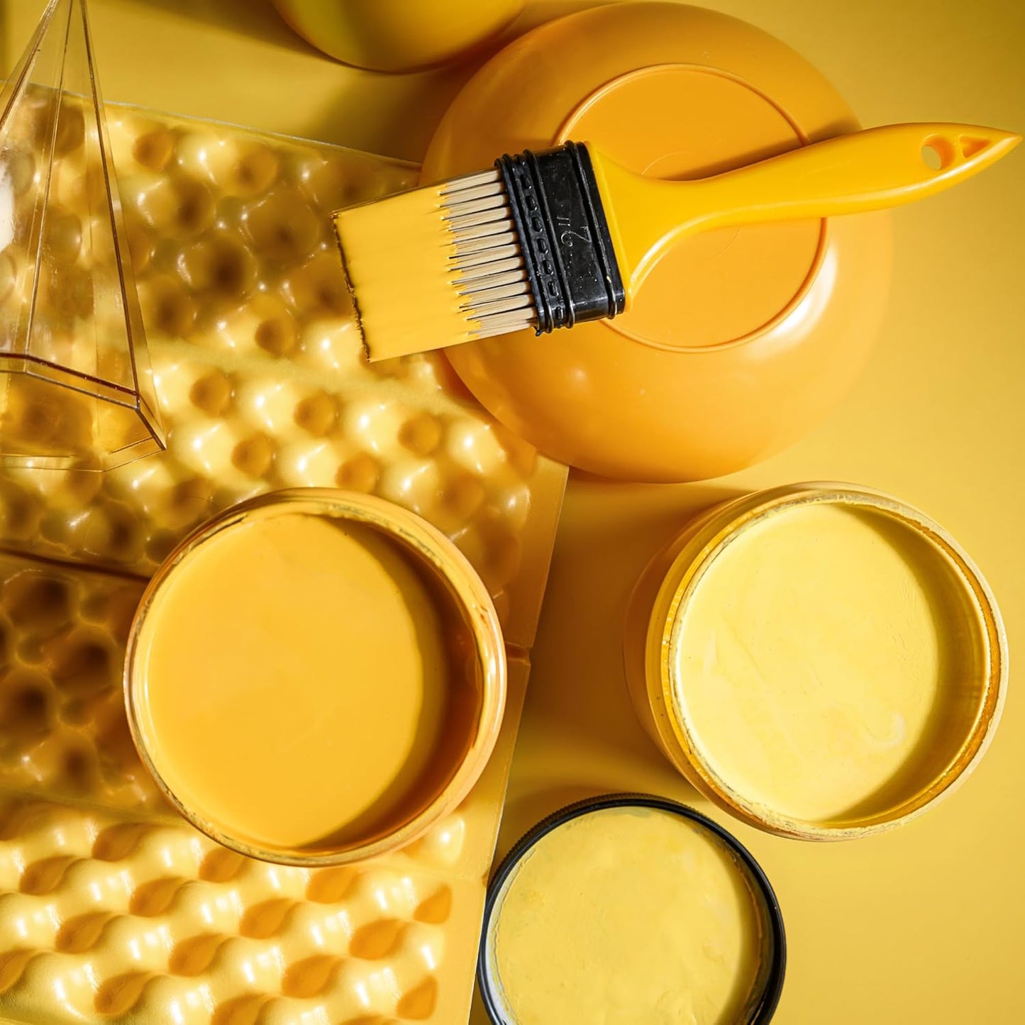 Dixie Belle Paint Company Chalk Finish Furniture Paint - Colonel Mustard (1 Gallon - 128oz) - Matte Retro Yellow Chic Chalk Mineral DIY Furniture Paint