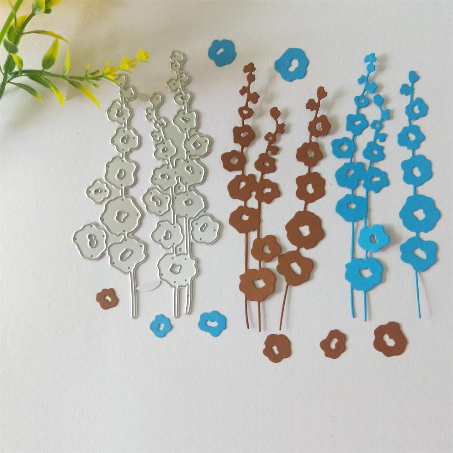 3D Background Cutting Dies Metal Stencils Scrapbooking Tools Flowers Lace Frame DIY Embossing Template for Paper Card Making Album Arts Crafts Supplies (Flowers Bunch-6.5x12cm)