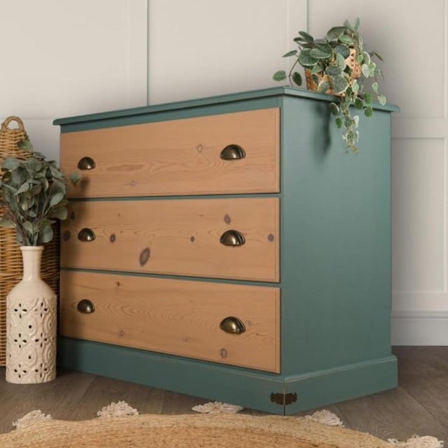 Dixie Belle Paint Company Chalk Finish Furniture Paint – Blue Grass (8oz) – Matte Chic Chalk Mineral DIY Furniture Paint