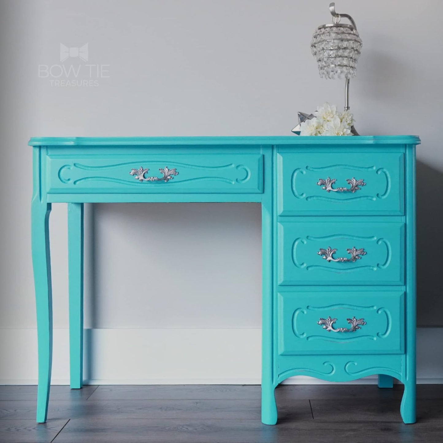 Dixie Belle Paint Company Chalk Finish Furniture Paint - Pure Ocean (8oz) - Matte Bright Teal Chic Chalk Mineral DIY Furniture Paint