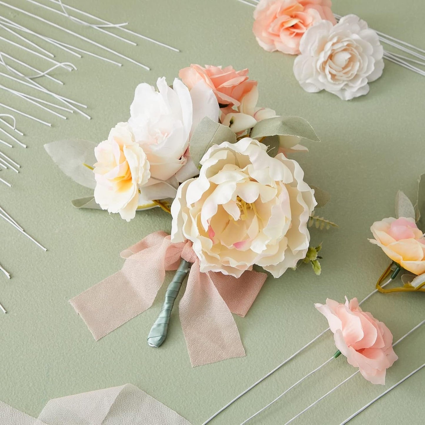 Juvale 300 Pieces White Floral Wire Stems - 22 Gauge, 16 in Length - Flower Wire for Crafts