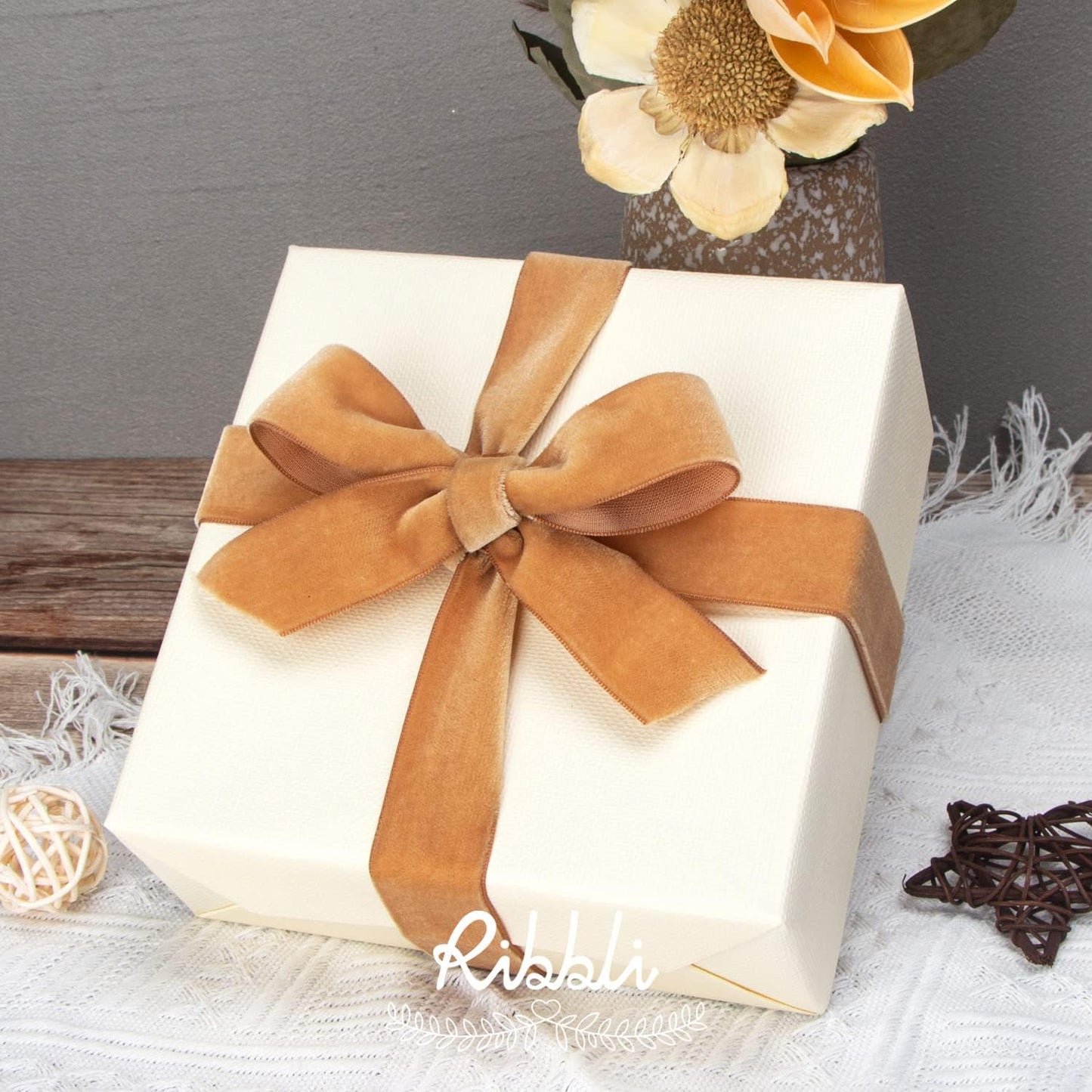 Ribbli Polyester Khaki Velvet Ribbon,5/8 Inches Continuous10-Yard Spool,Christmas Ribbon for Gift Wrapping,Floral Bouquets, Home Decor