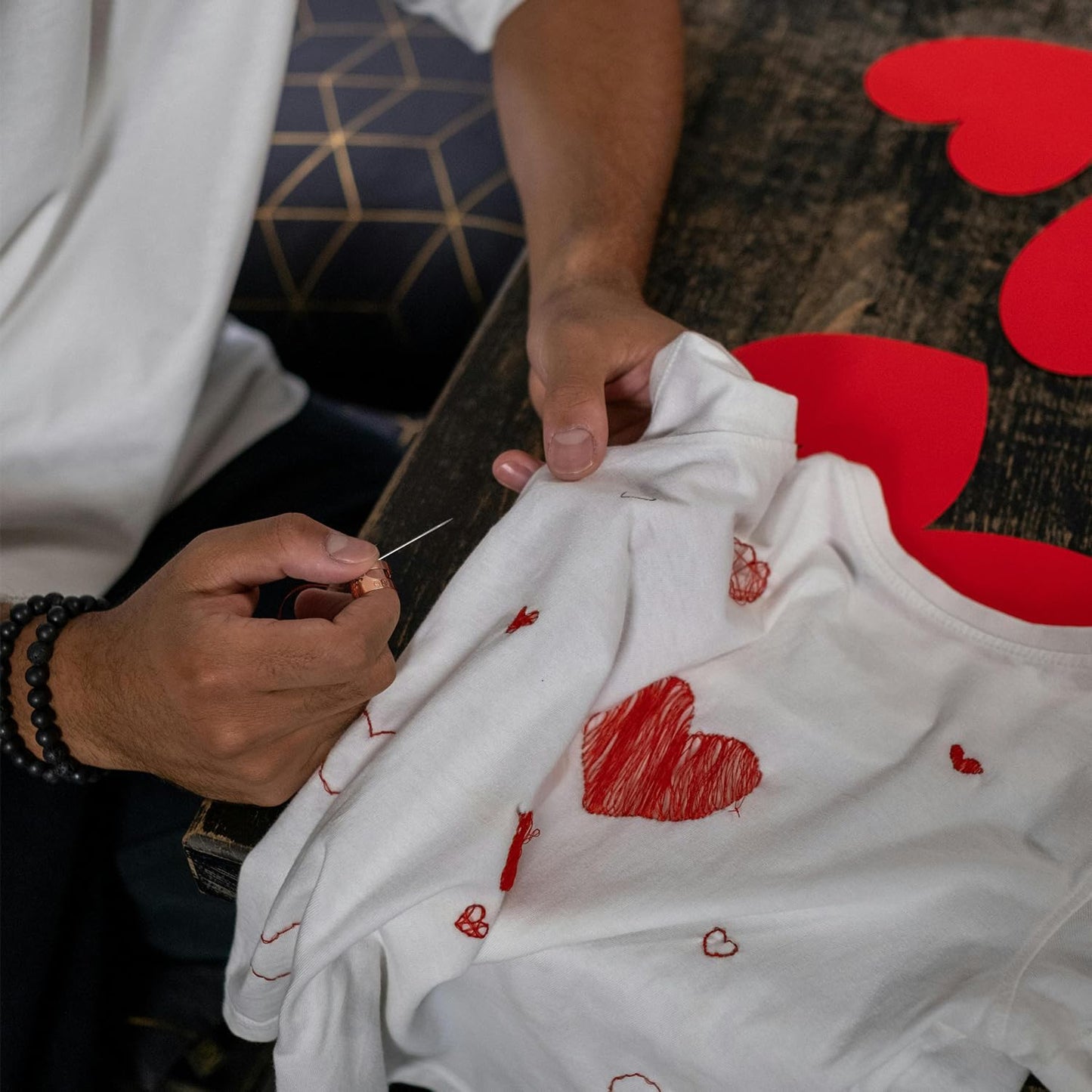 ZESION 4Pcs Sewing Thimbles, Adjustable Metal Thimbles for Hand Sewing Finger Protector, Quilting Craft Accessories for Knitting Needlework DIY Tools, Rose Gold(2 Sizes, S/M)