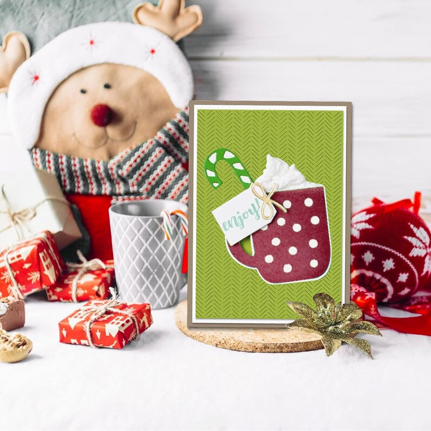 Glodecart Chevron Herringbone Background Embossing Folder, Plastic Textured Impressions Basic Pattern Chevron Embossing Folder Template for Card Making Scrapbooking Paper Craft Album Stamps DIY Décor