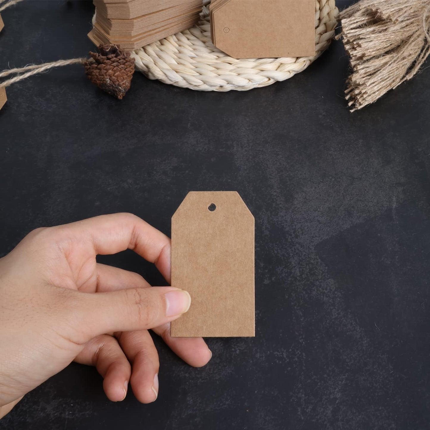 Kraft Paper Gift Tags,200PCS Craft Hang Tags with Free 200PCS Natural Jute Twine for DIY Wedding Holiday Present(Brown)