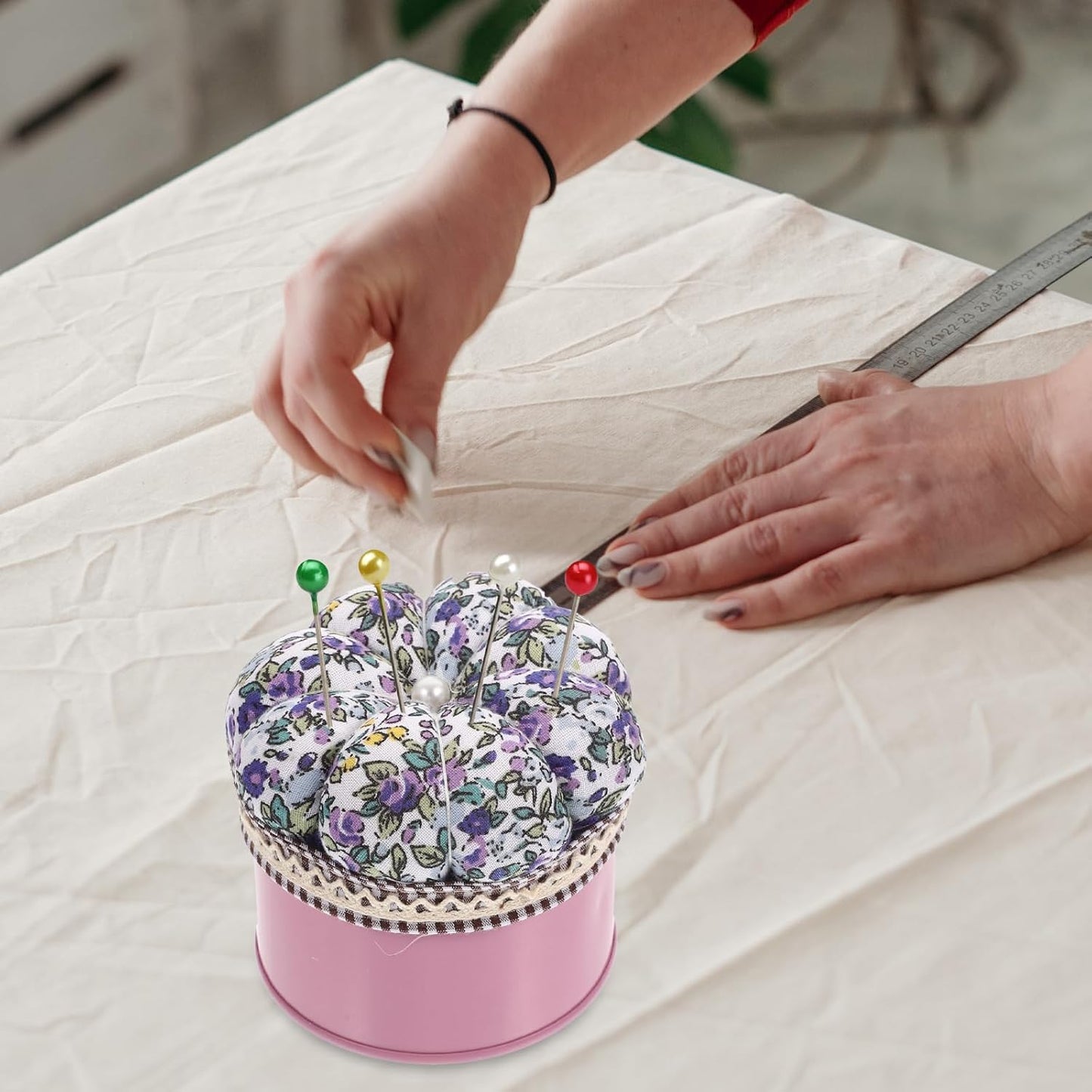 Pin Cushions Head Pin Holder Sewing Pin Storage Box for DIY Craft Hand Sewing Supplies 3.14X3.14X2.87Inch