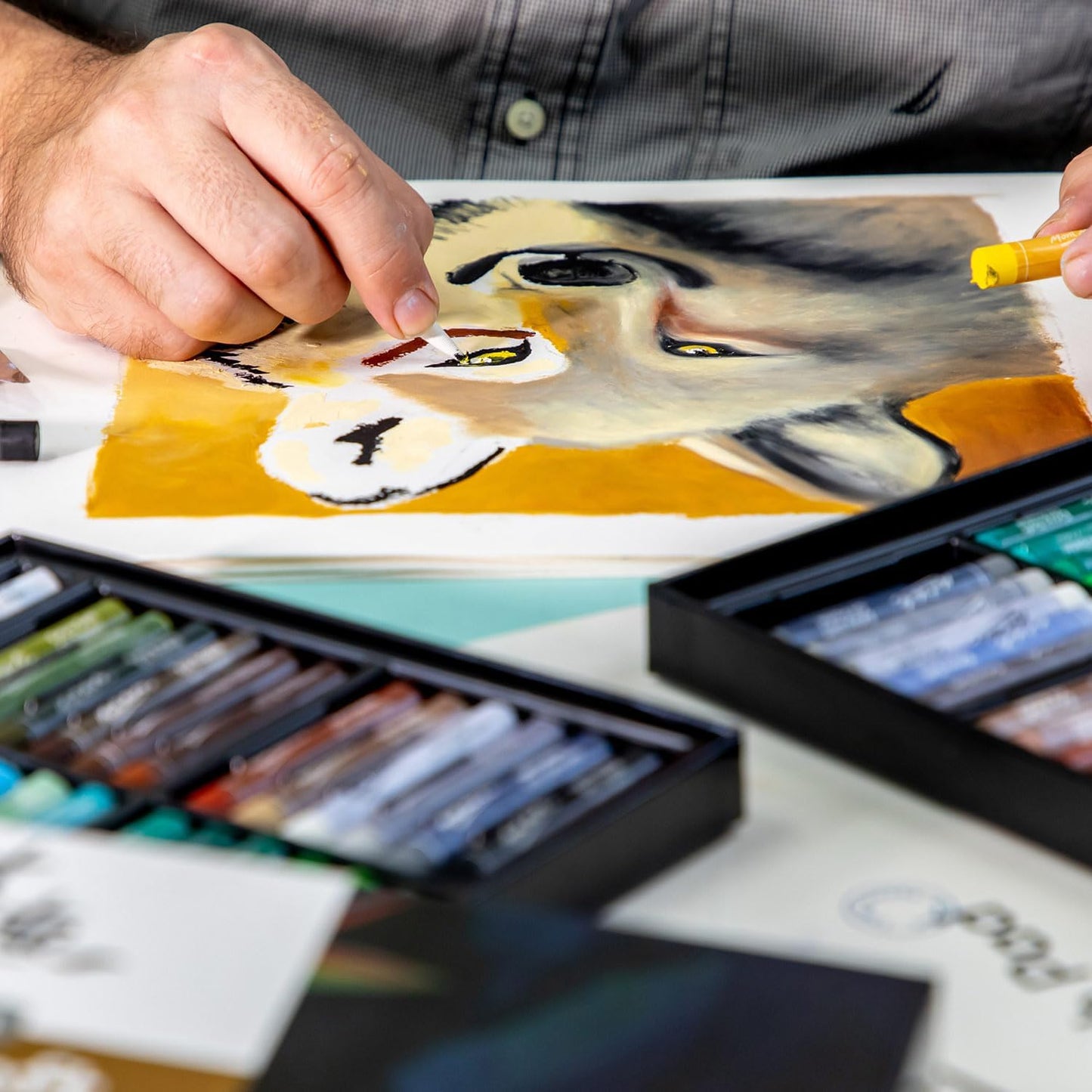 Mont Marte Extra Soft Oil Pastels 72pc, Assorted Bright Colors, Vibrant and Buttery, Versatile Art Pastels for Blending, Layering & Shading, Ideal for Art, Craft, Coloring and Sketching