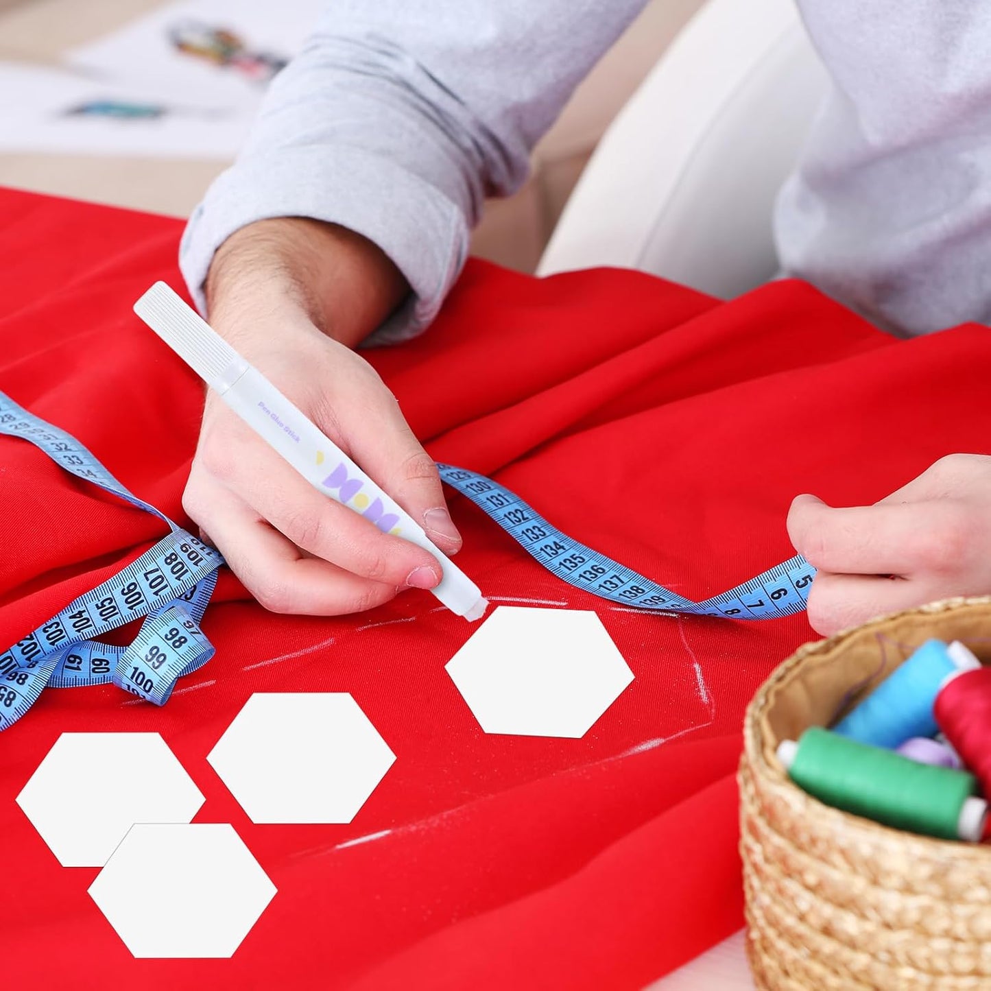 LemonSecret 409 Pcs Paper Piecing for Quilting Fabric Set Include 400 Paper Piecing 1" Hexagon Quilting Templates and 9 Fabric Glue Pen for DIY Patchwork Crafts and Sewing Supplies