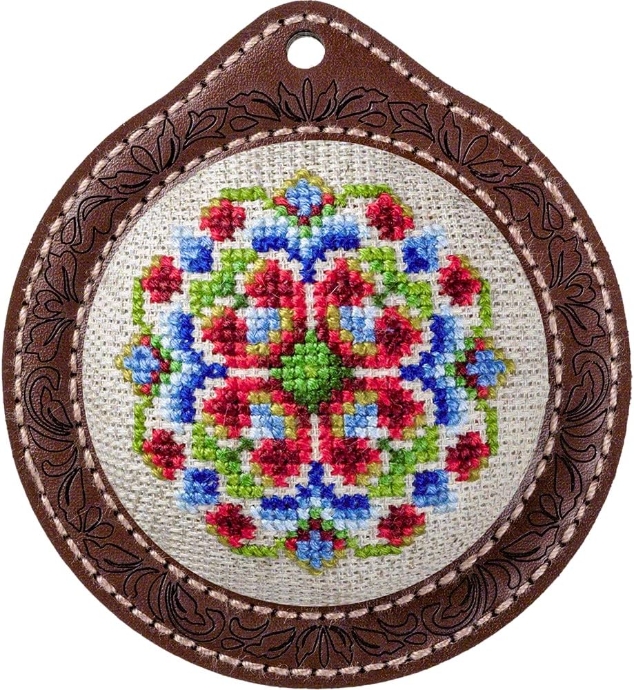 Wonderland Crafts Kit for Creating a pin Cushion FLTL-025