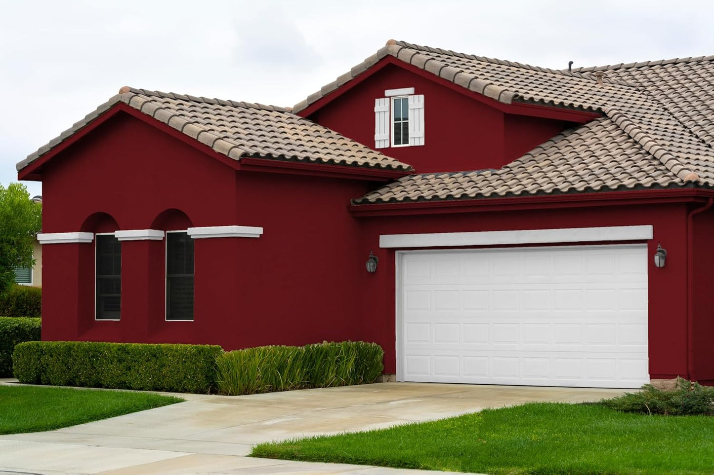 EVOLVE Paint & Primer: Environment-friendly, Low Sheen with One-coat Coverage for Interior & Exterior surfaces (Burgundy, 1-Gallon)